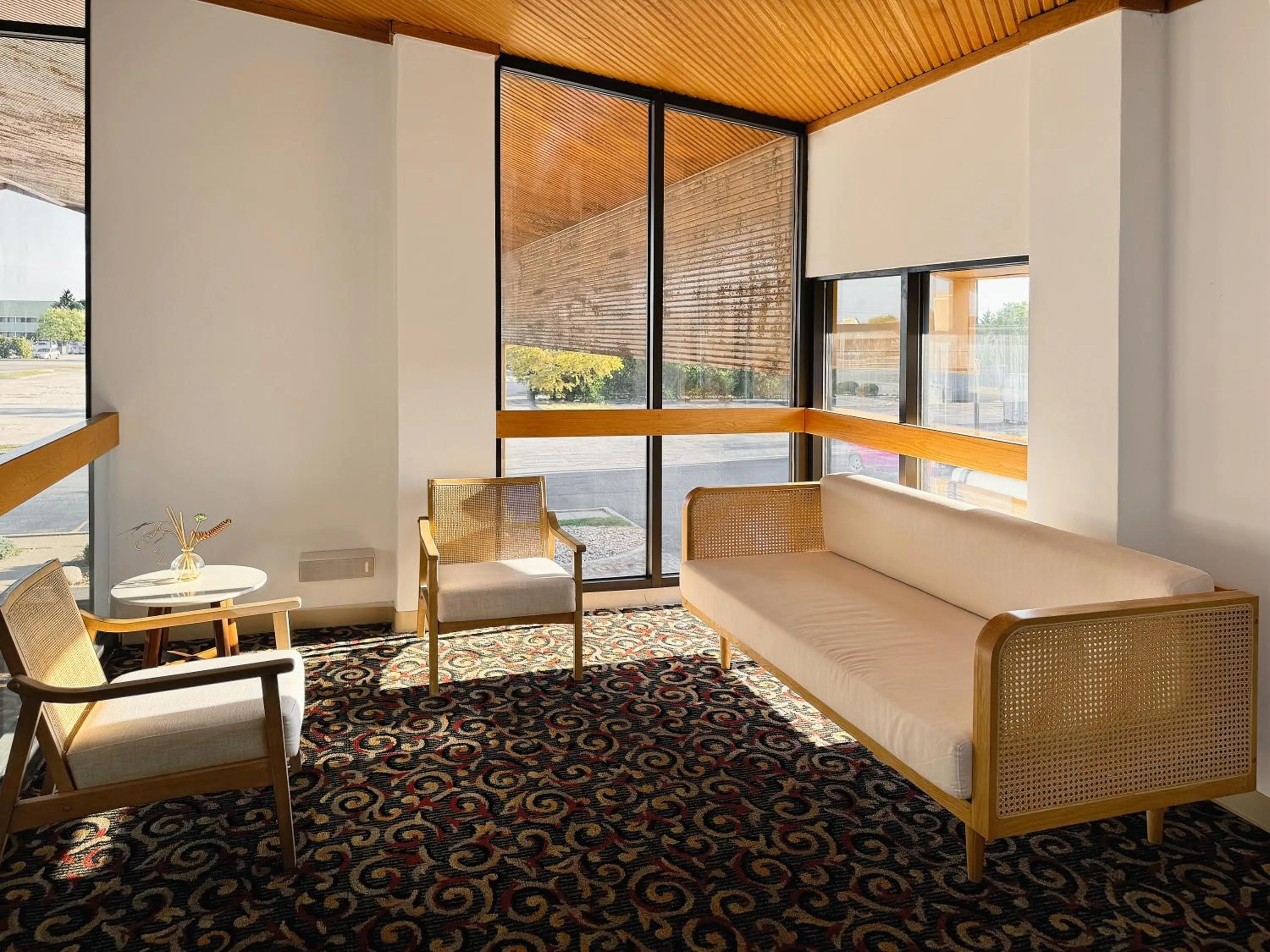 Lobby or reception, Bed in Quality Inn Fort Wayne