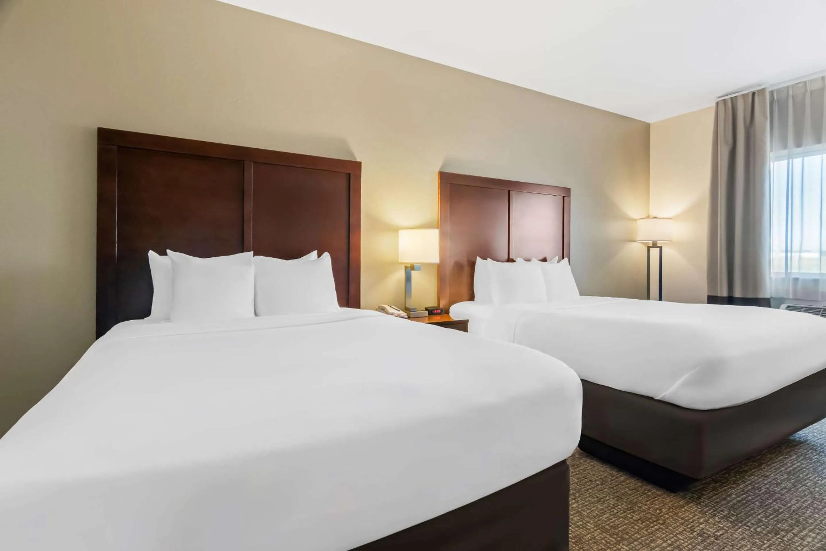 Bedroom, Bed in Comfort Inn Hebron-Lowell Area