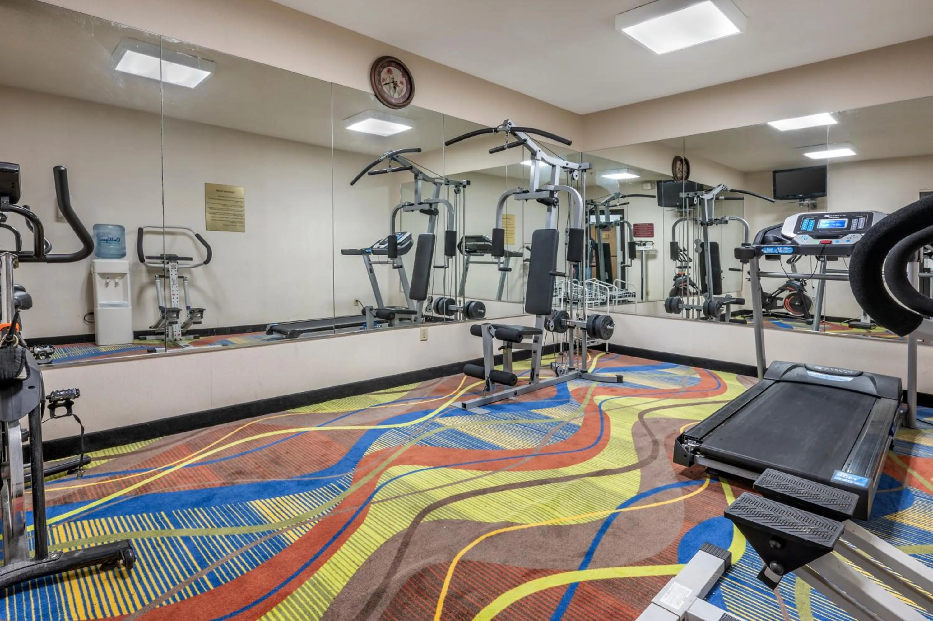 Fitness centre/facilities in Quality Inn & Suites Near Amish Country