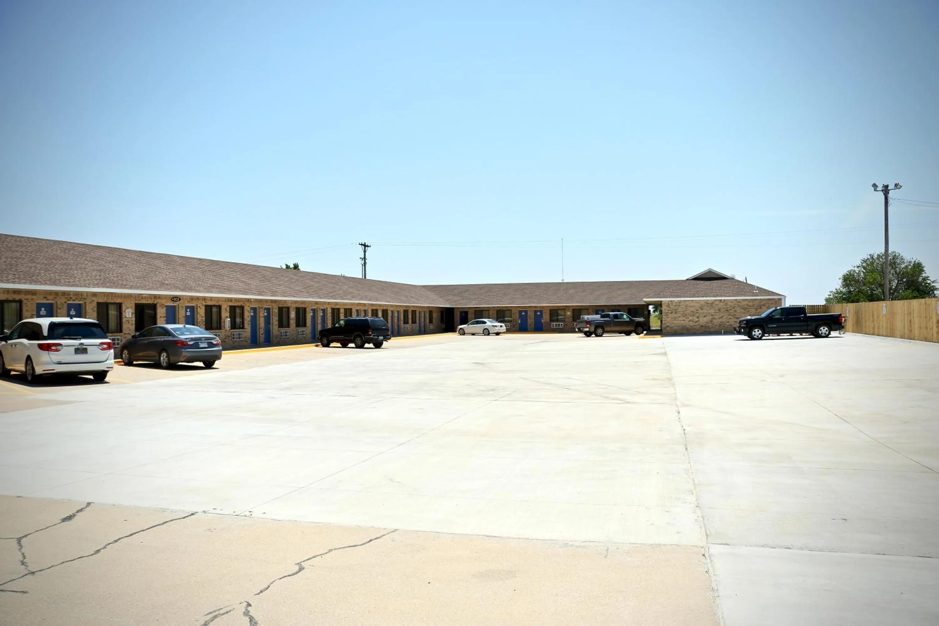 Property building in Heritage Inn & Suites