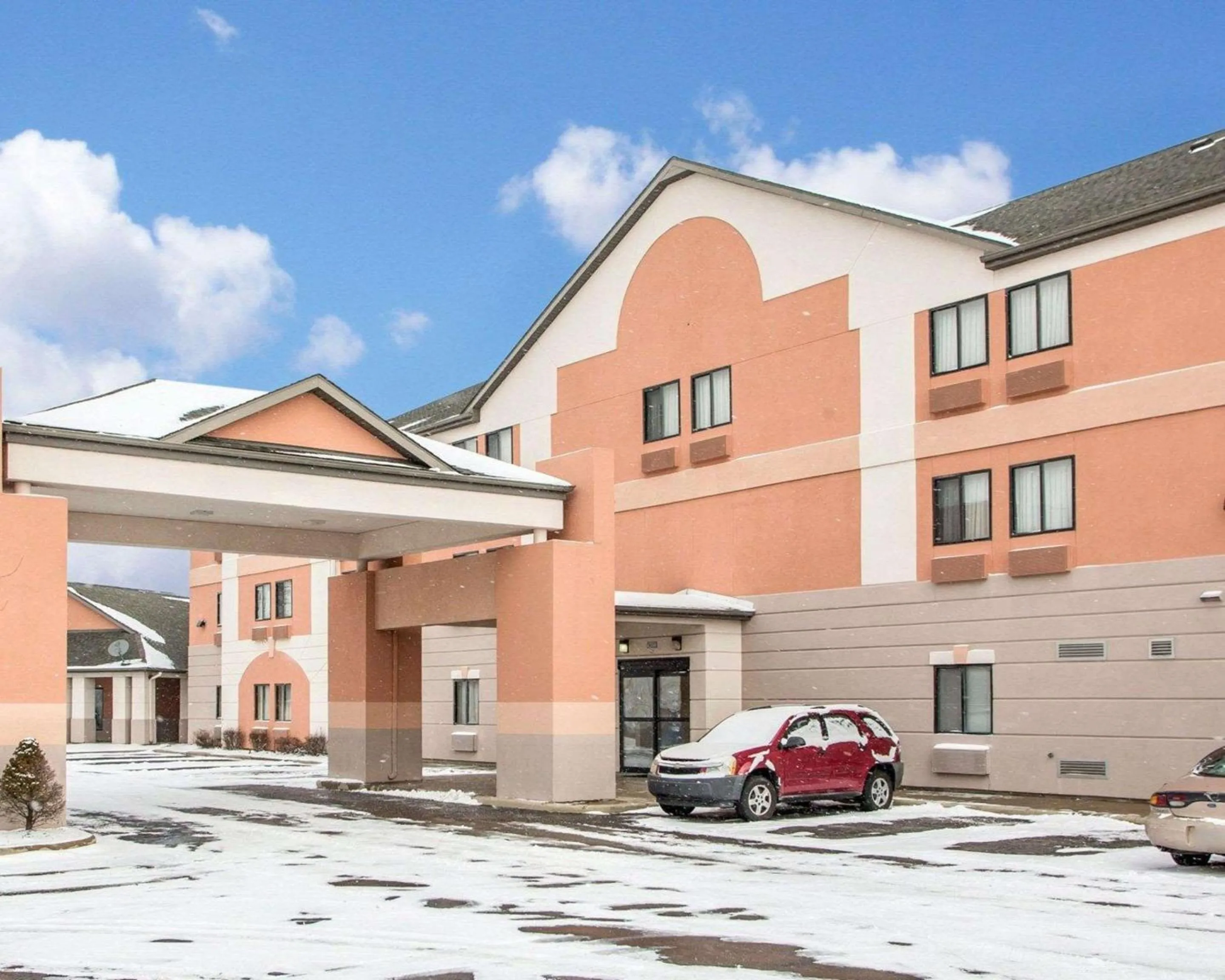 Property building in Quality Inn Merrillville
