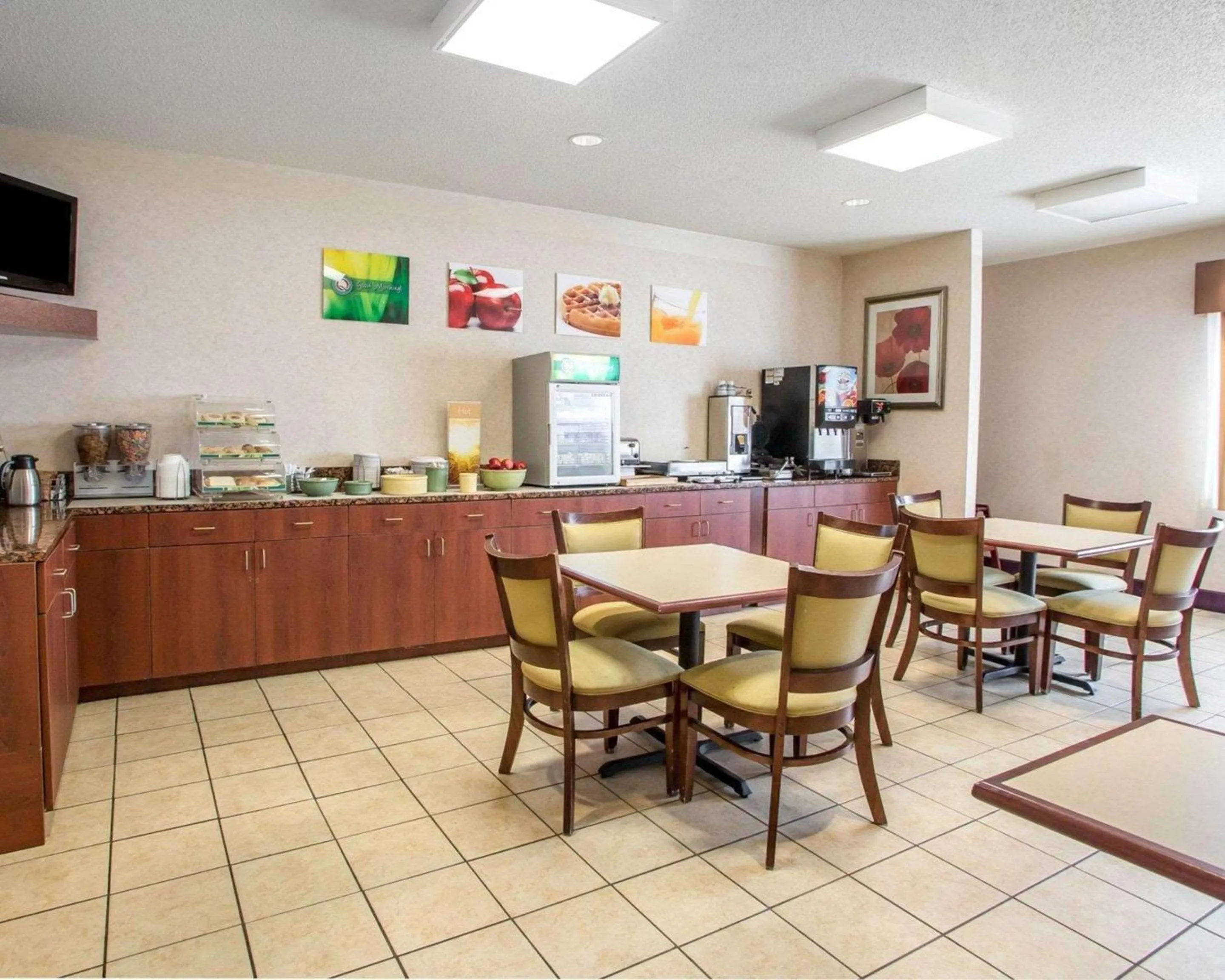 Restaurant/places to eat in Quality Inn Merrillville