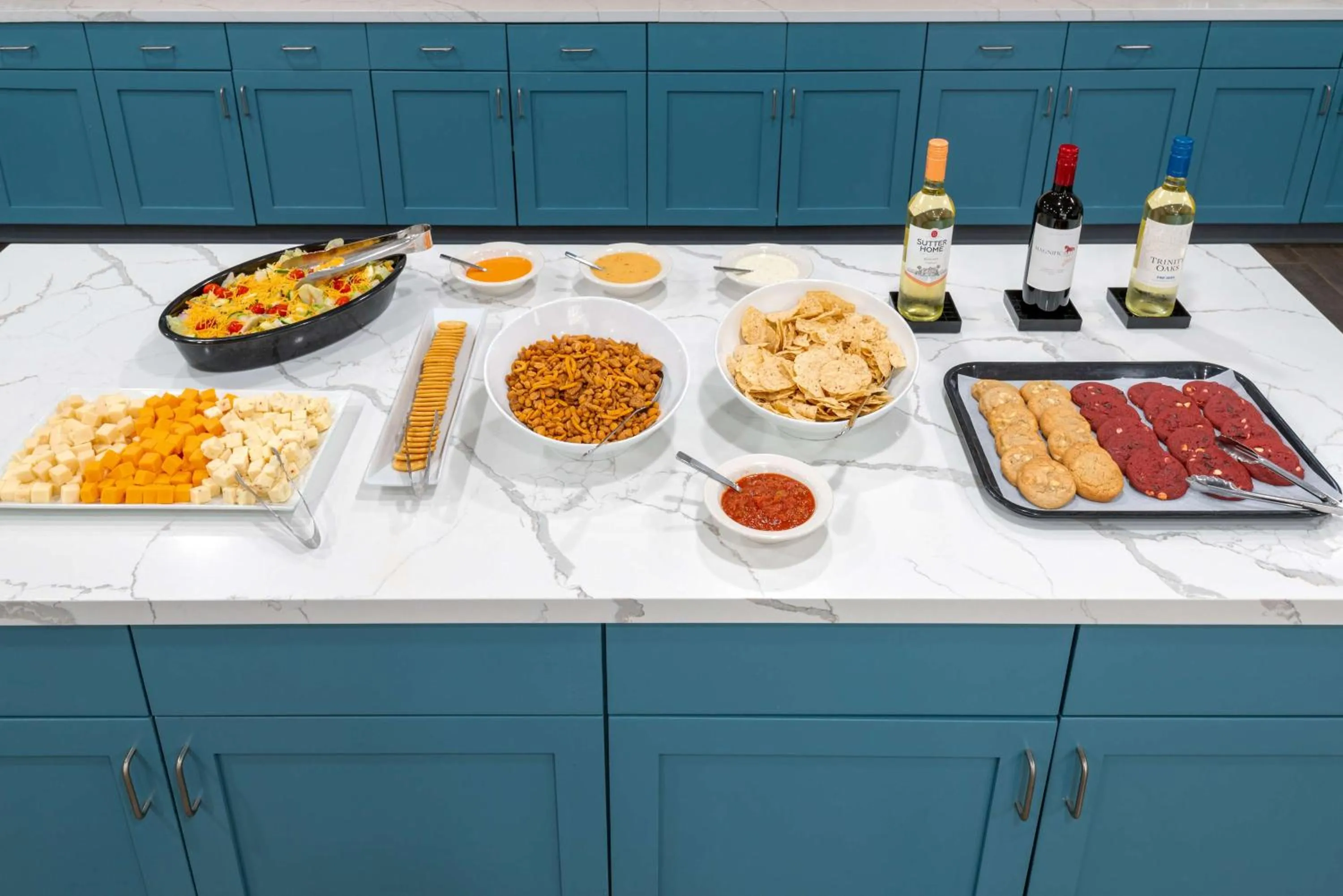 Dining area in Homewood Suites by Hilton Buffalo/Airport