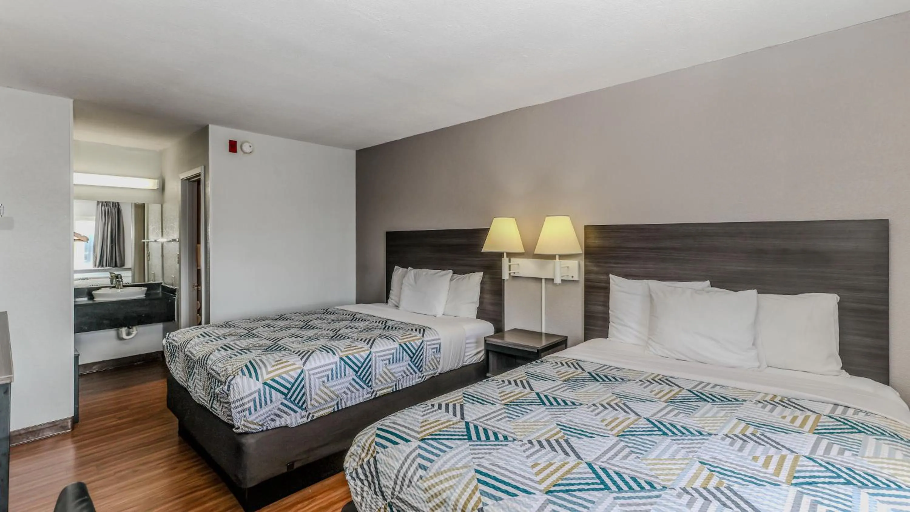 Bedroom, Bed in Motel 6-Wichita, KS