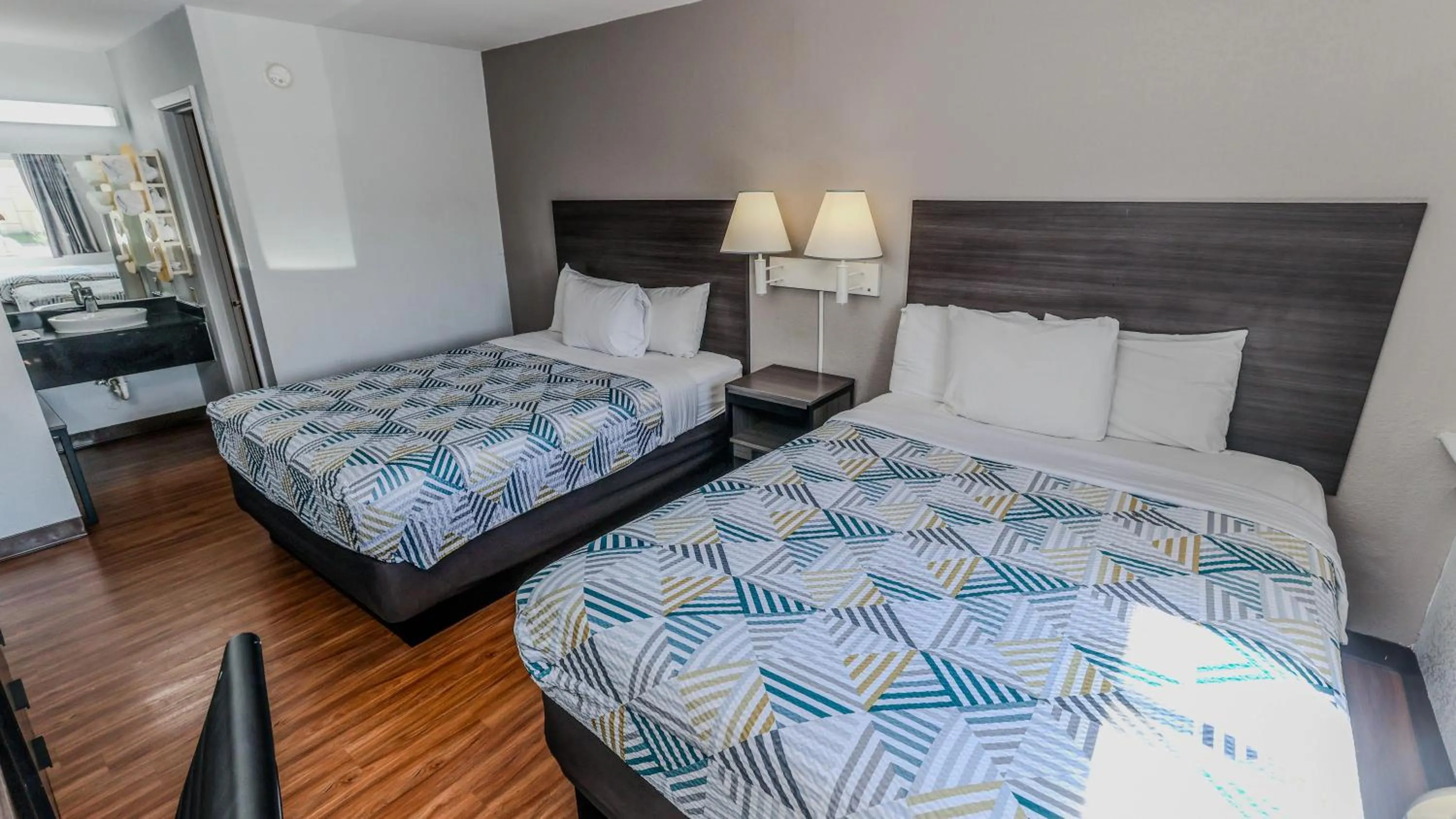 Bedroom, Bed in Motel 6-Wichita, KS