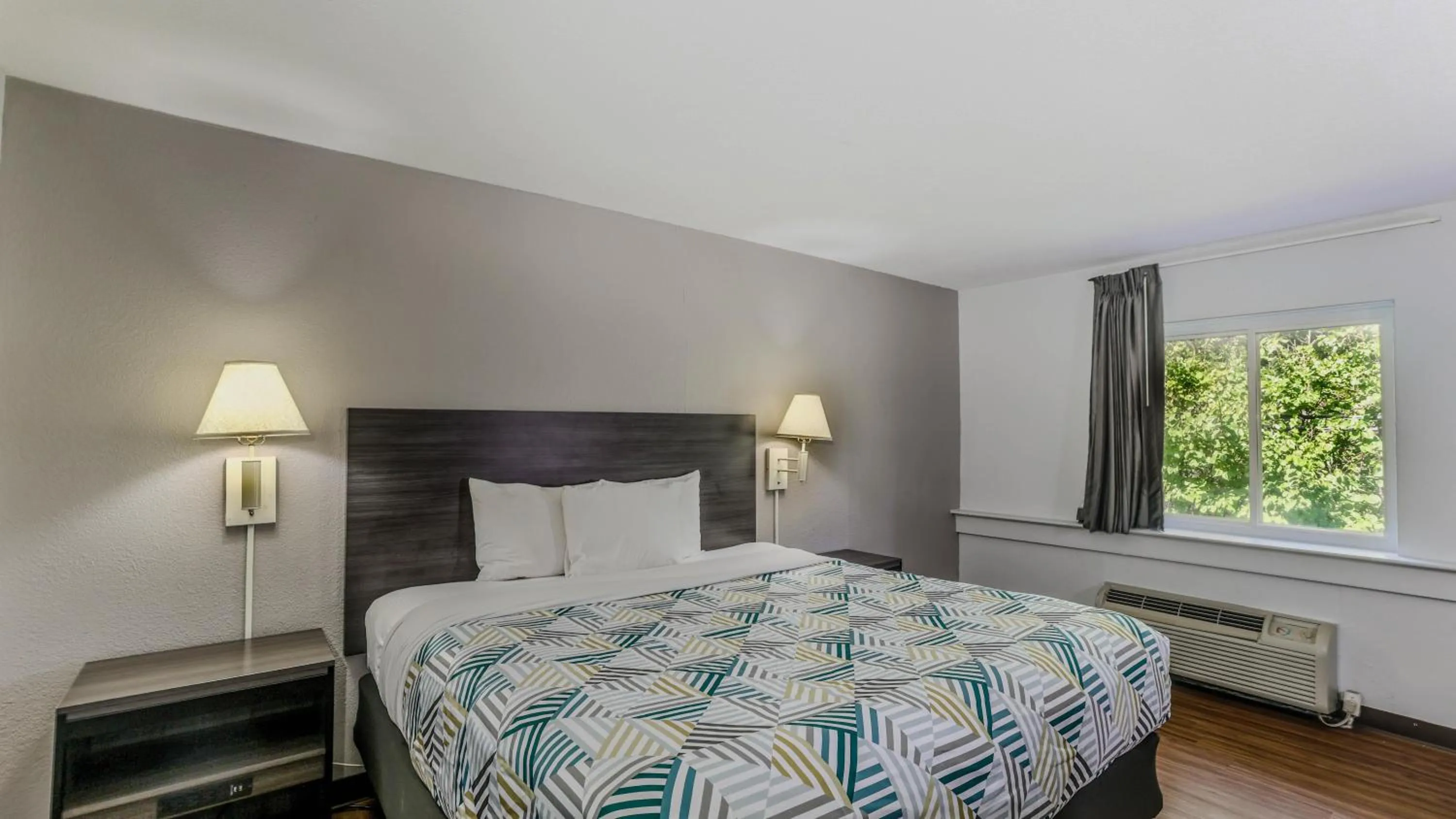 Bedroom, Bed in Motel 6-Wichita, KS