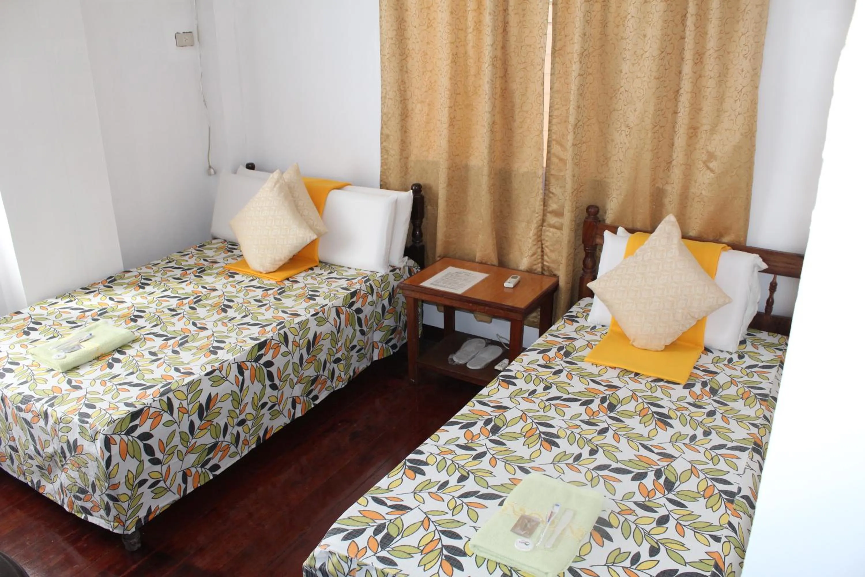 Lolo Oyong Pension House