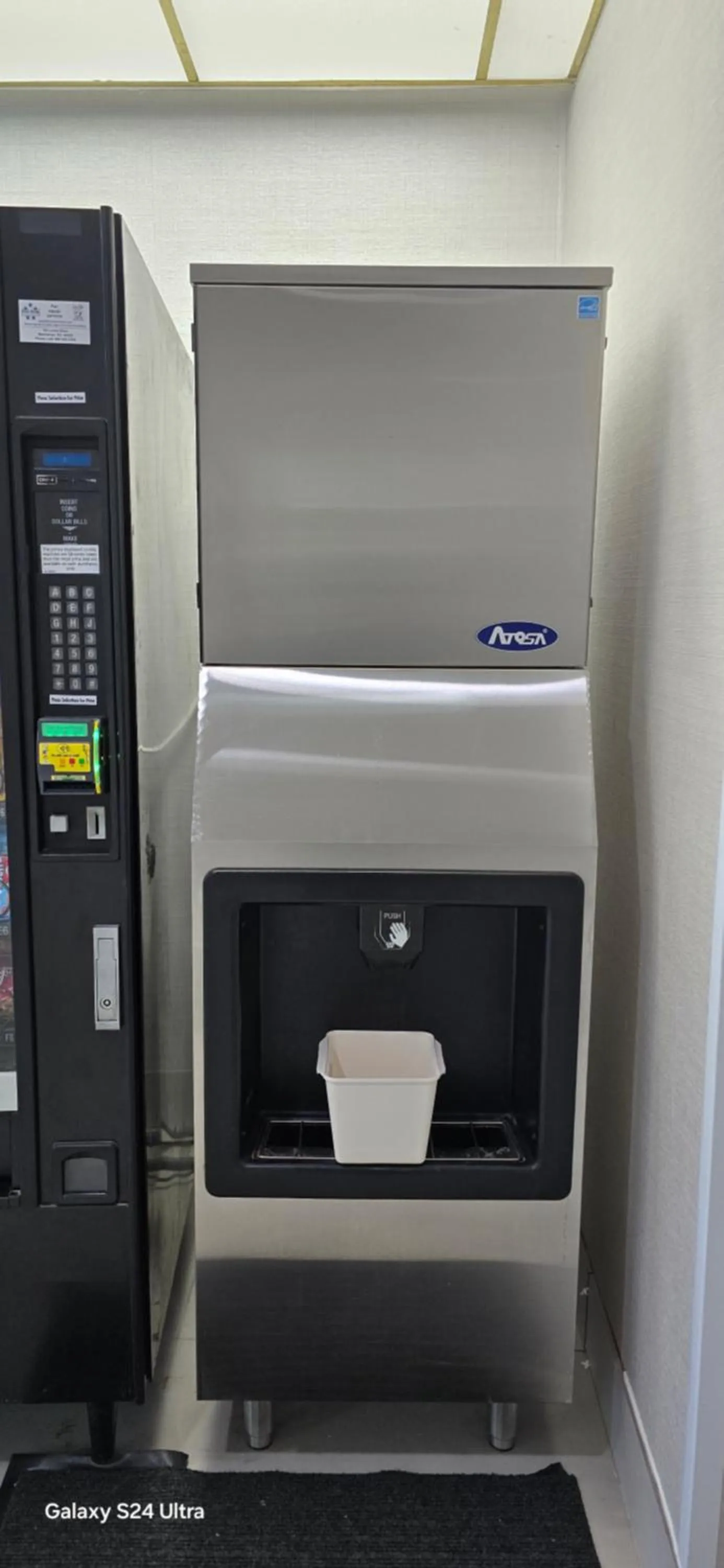 vending machine in Quality Inn & Suites Manhattan