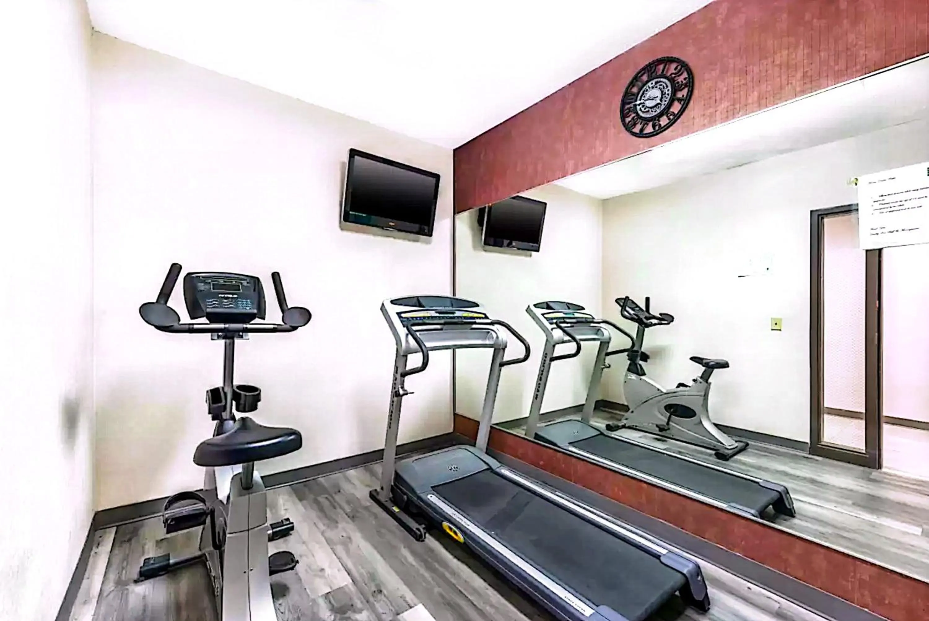 Quality Inn & Suites Manhattan