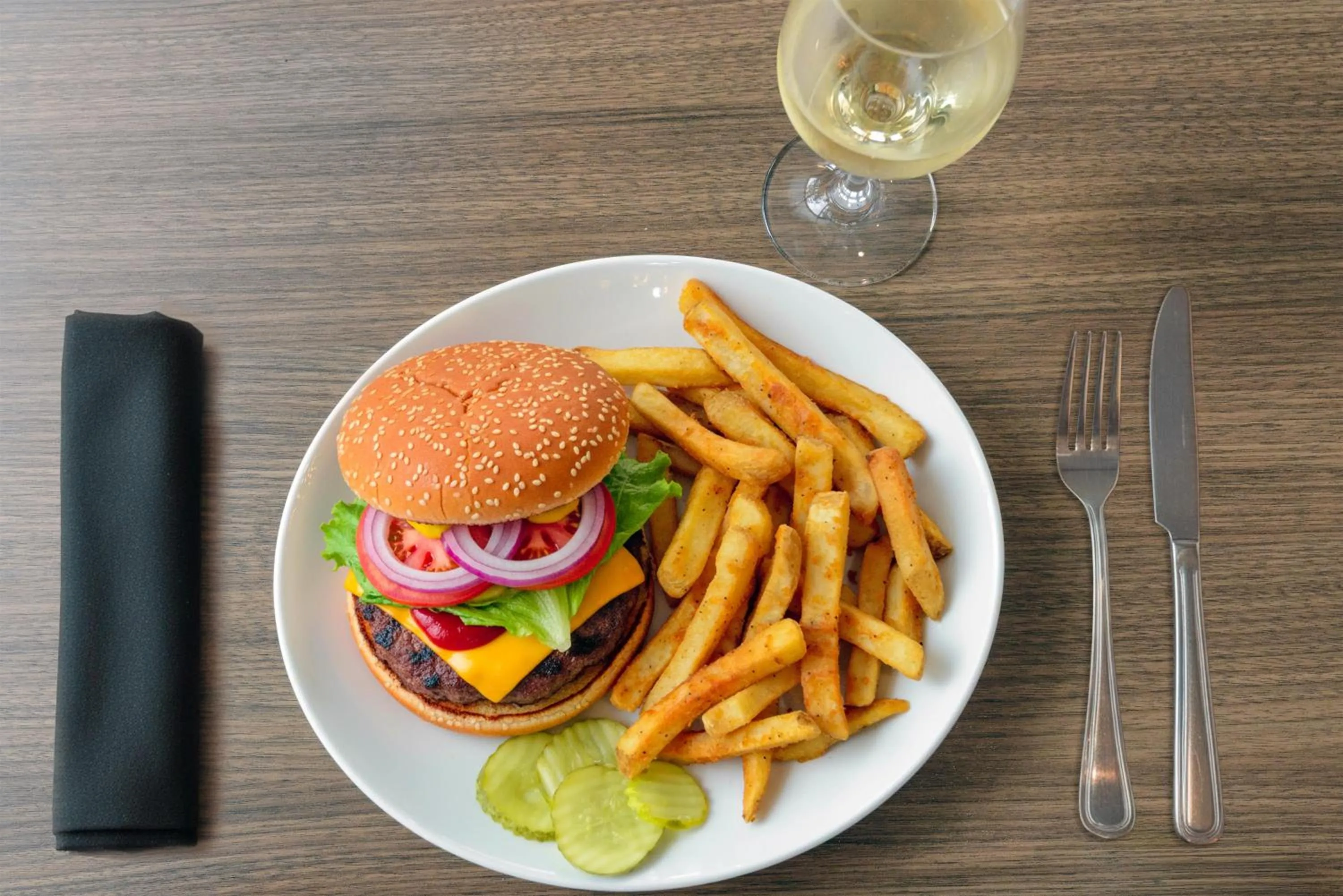 Restaurant/places to eat in Hilton Garden Inn Buffalo Airport