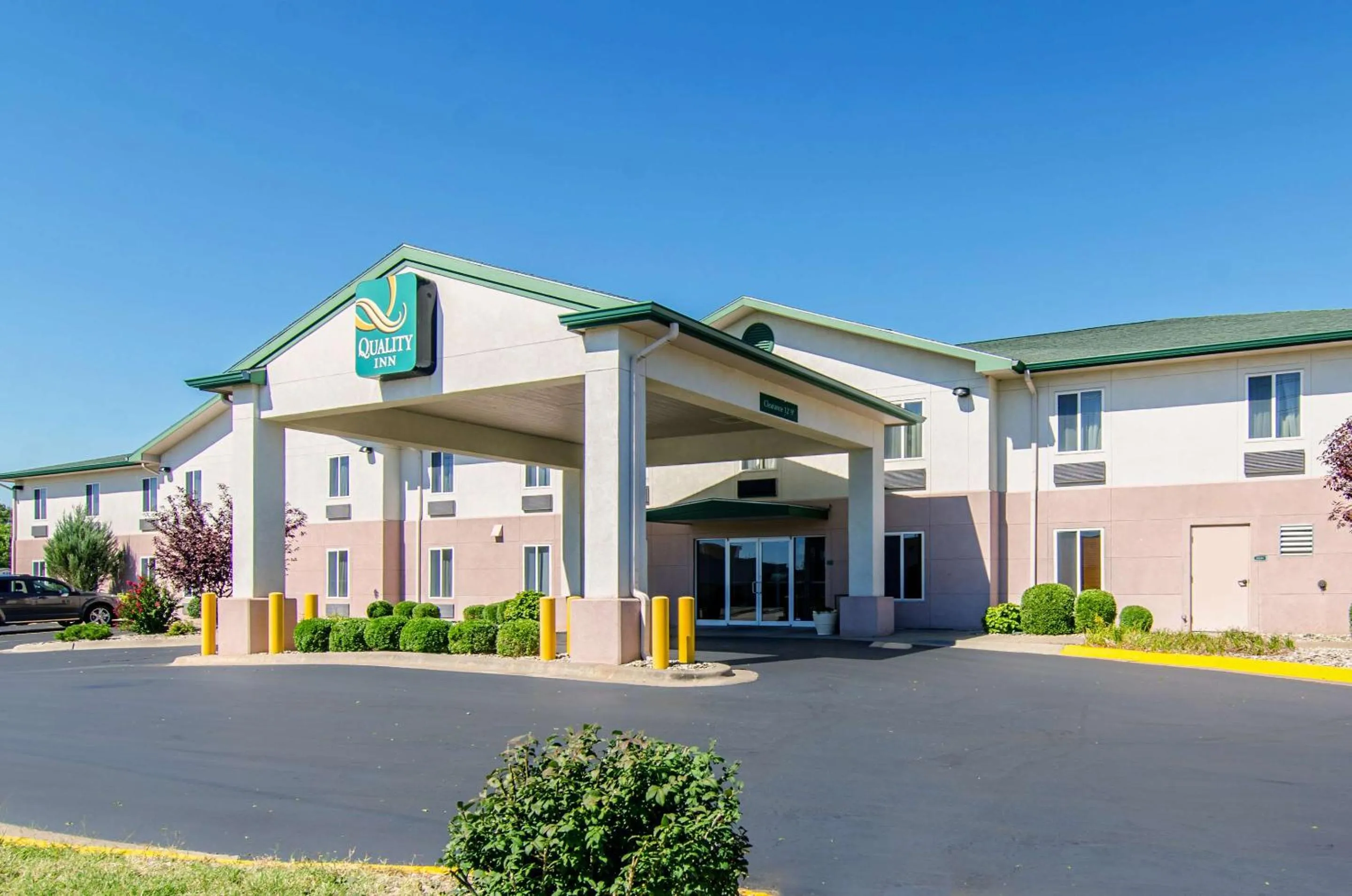 Property building in Quality Inn Junction City near Fort Riley