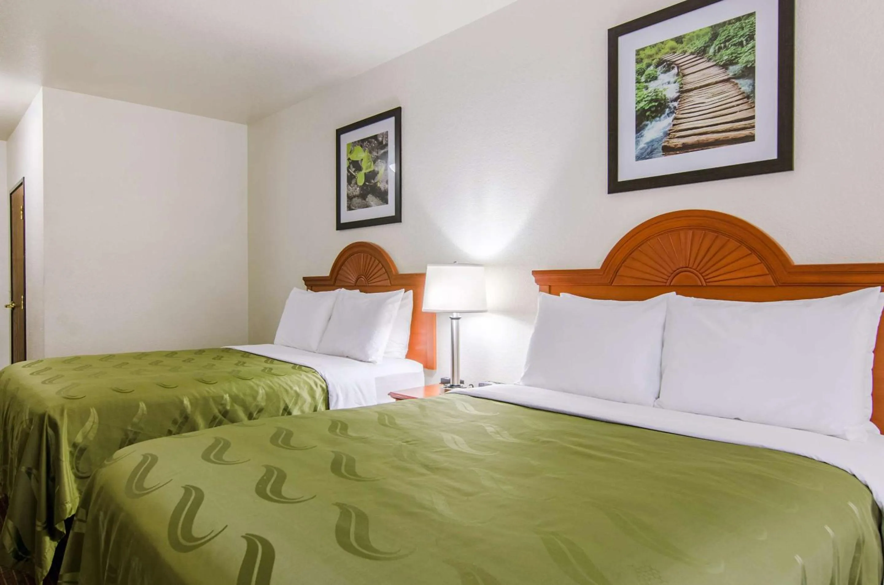 Bedroom, Bed in Quality Inn Junction City near Fort Riley