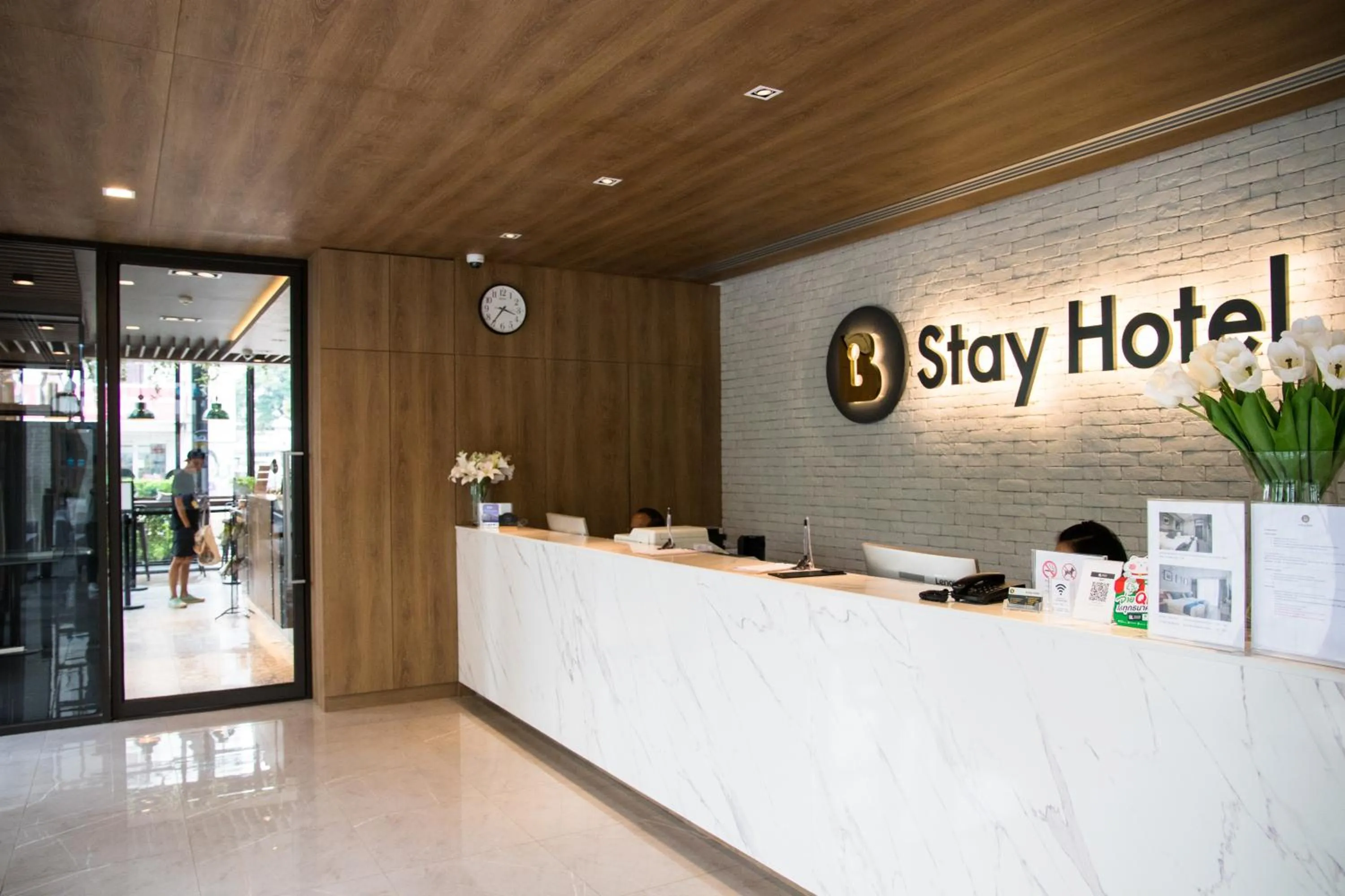 B Stay Hotel