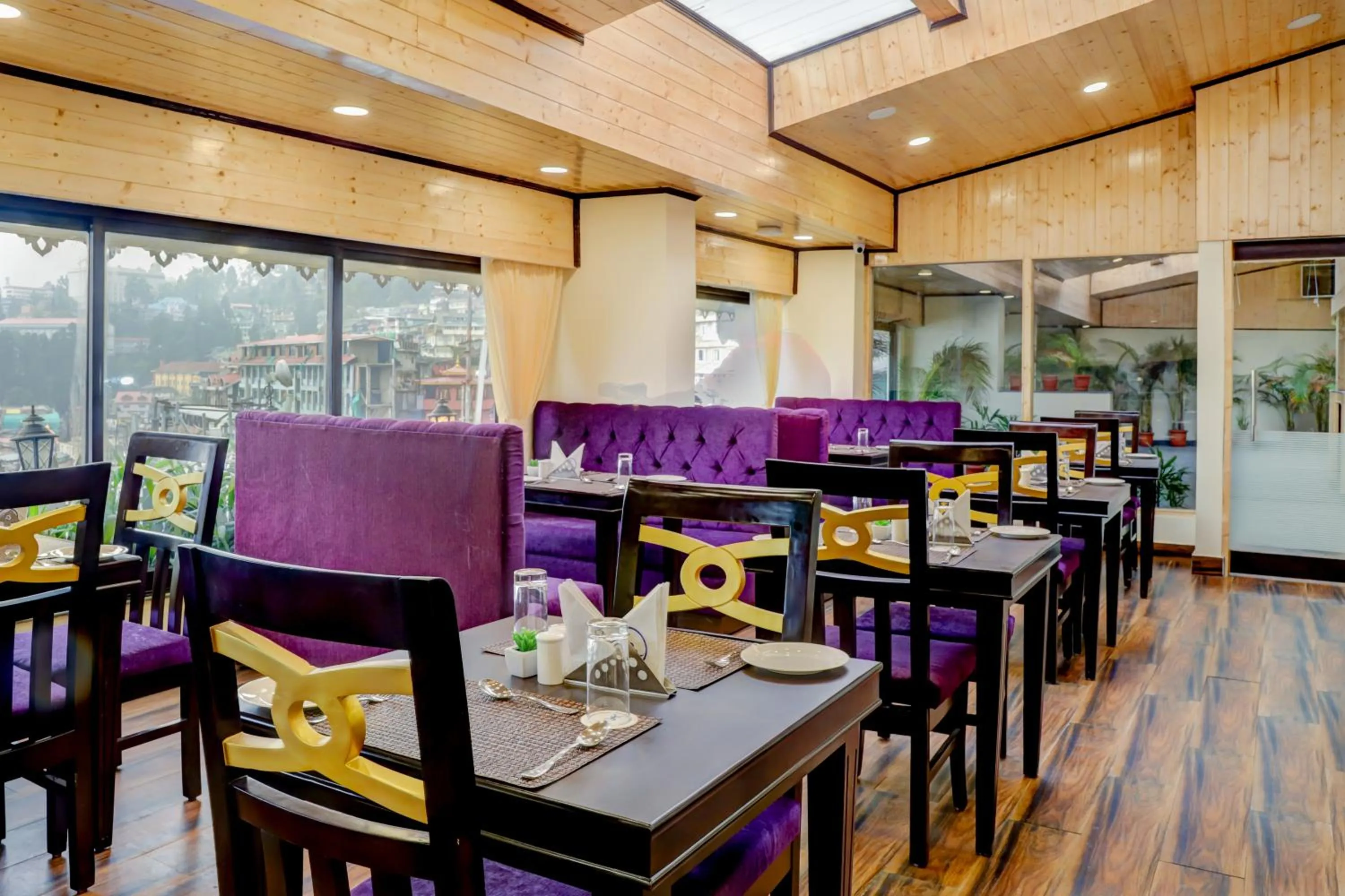 Food and drinks in Sumitel Hotel 500 meters from Mall Road