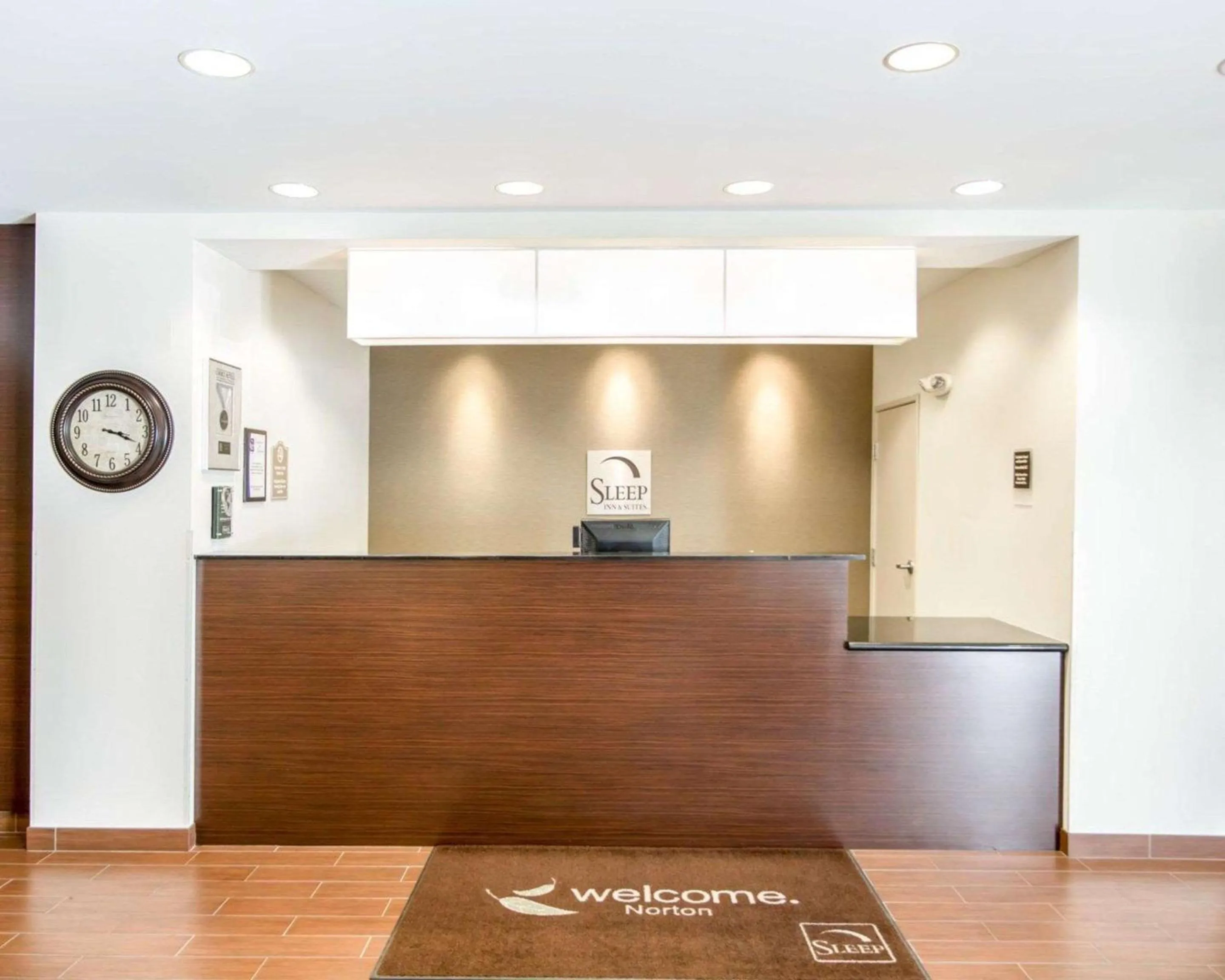 Lobby or reception in Sleep Inn & Suites Norton