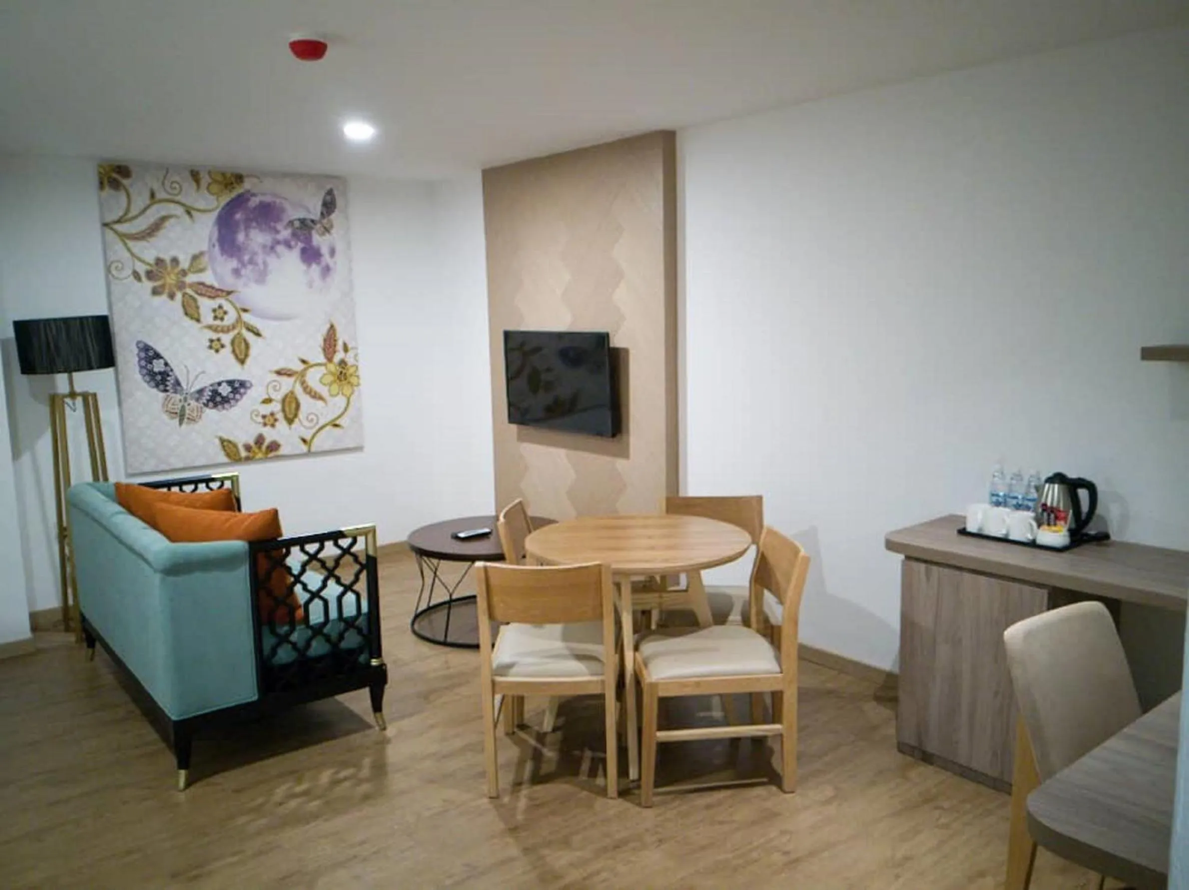 Coffee/tea facilities in H Elite Design Hotel