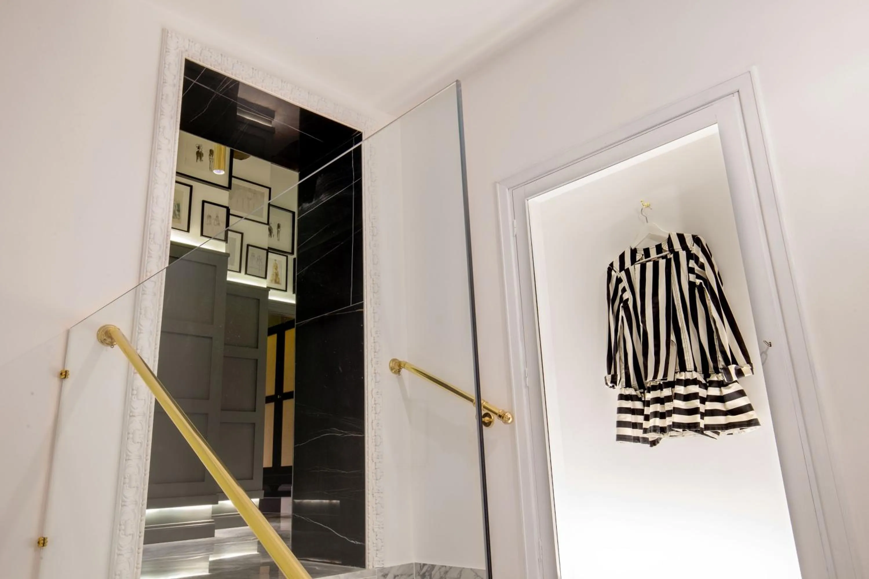 Lobby or reception in Almaìt