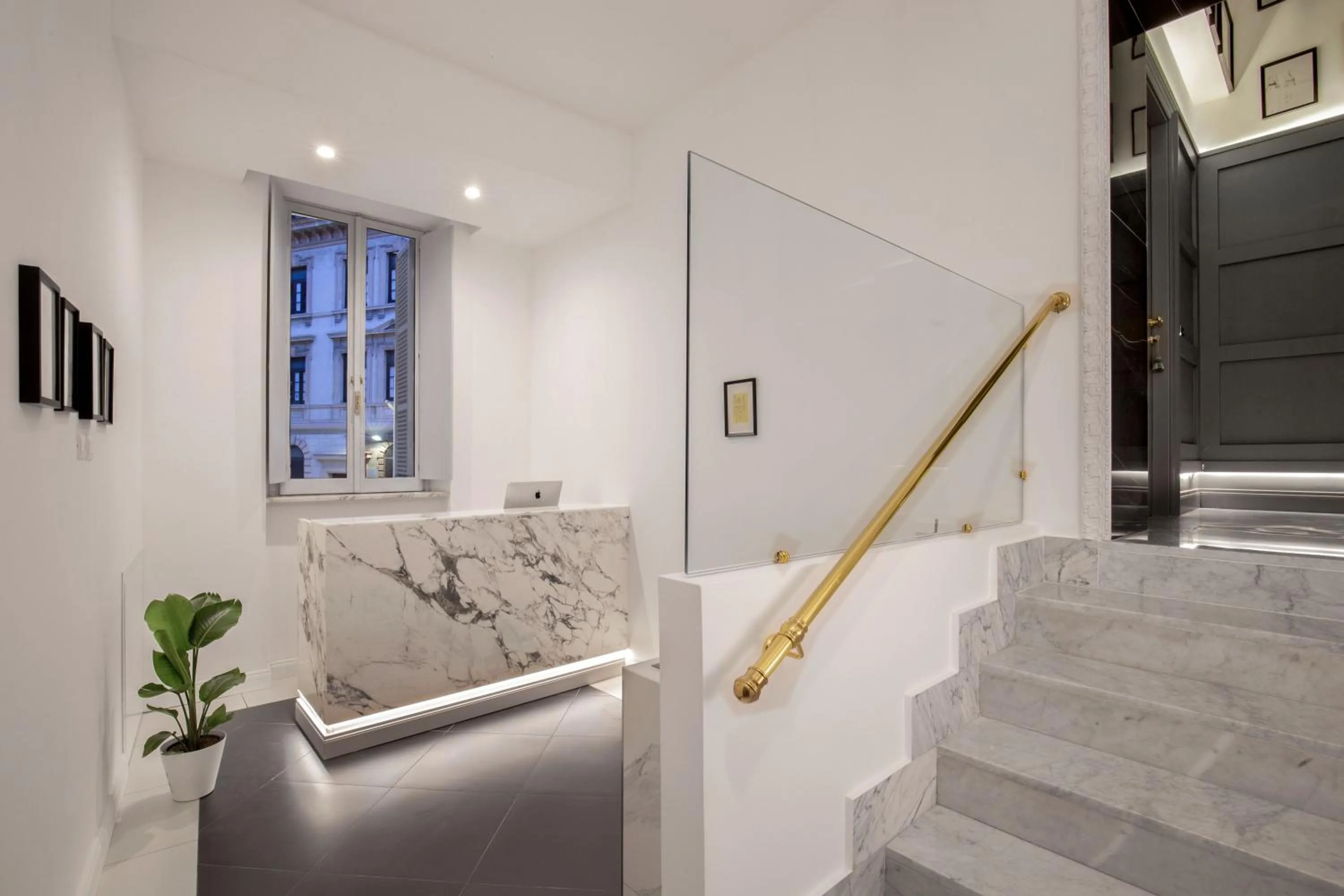 Lobby or reception in Almaìt