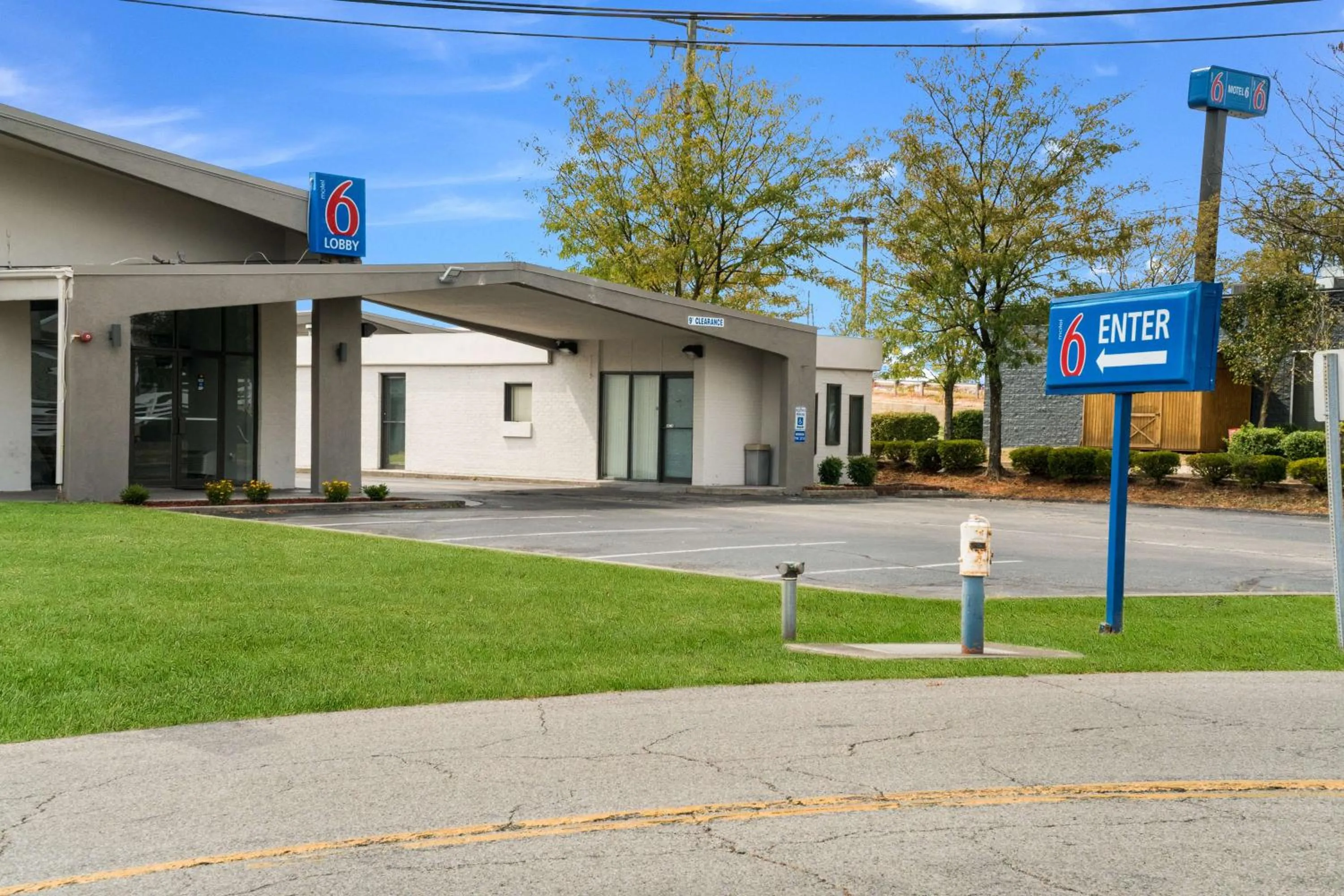 Property building in Motel 6-Lexington, KY - Airport