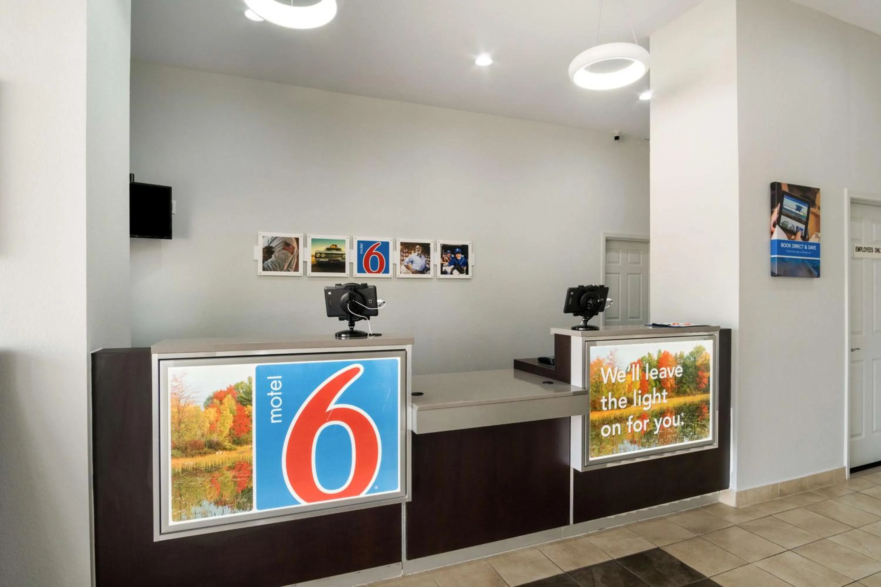 Lobby or reception in Motel 6-Lexington, KY - Airport