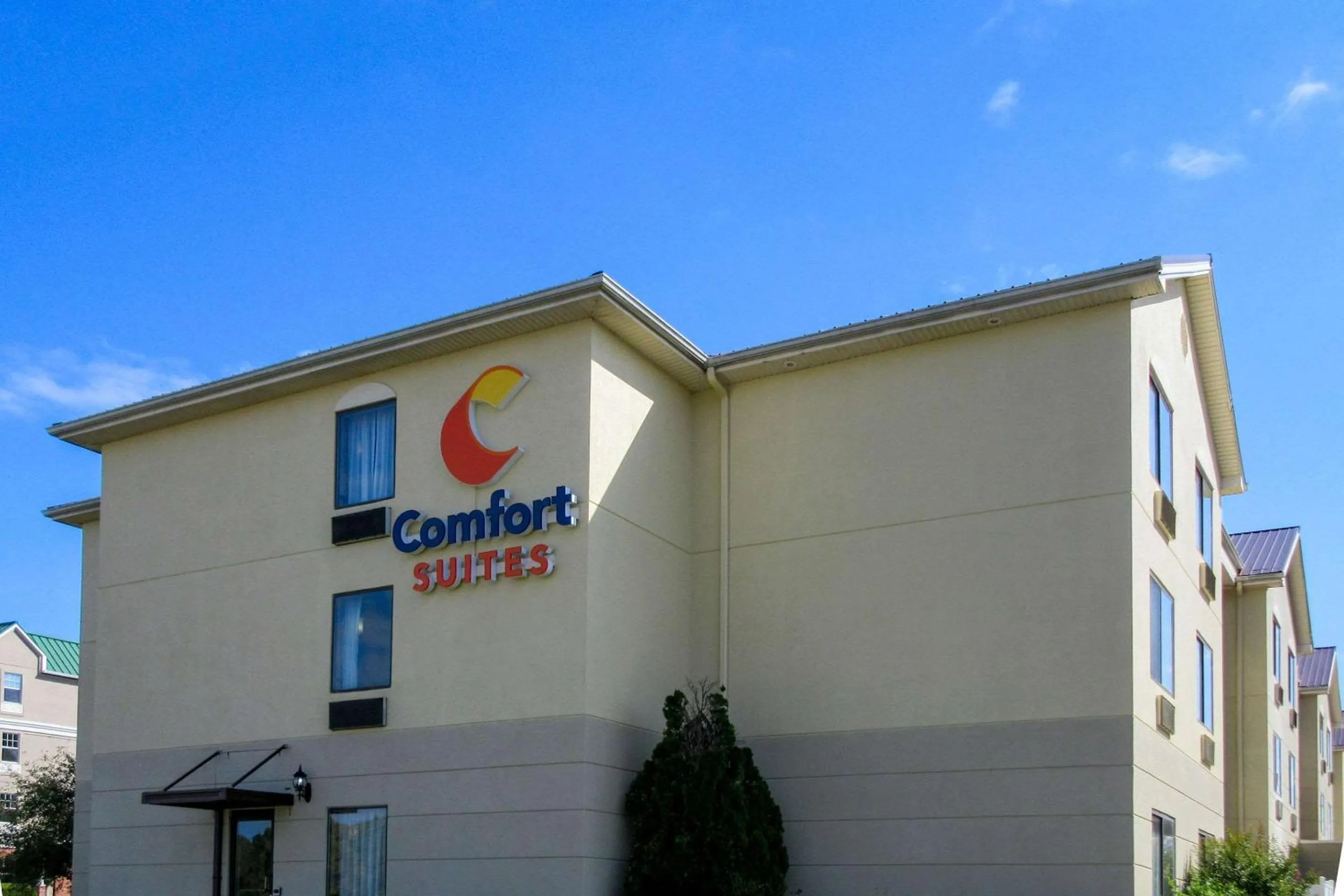 Property building in Comfort Suites Georgetown
