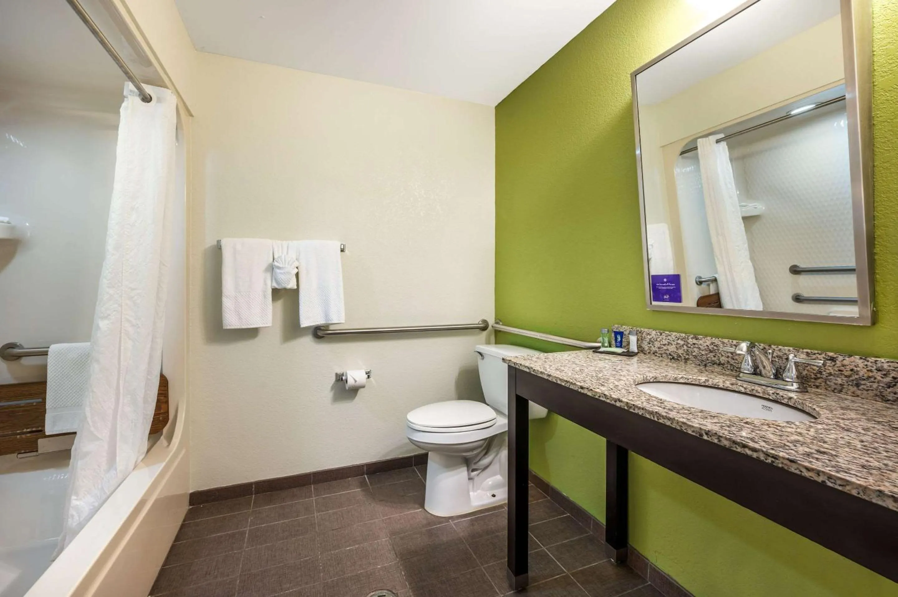 Bedroom in Sleep Inn Henderson-Evansville South