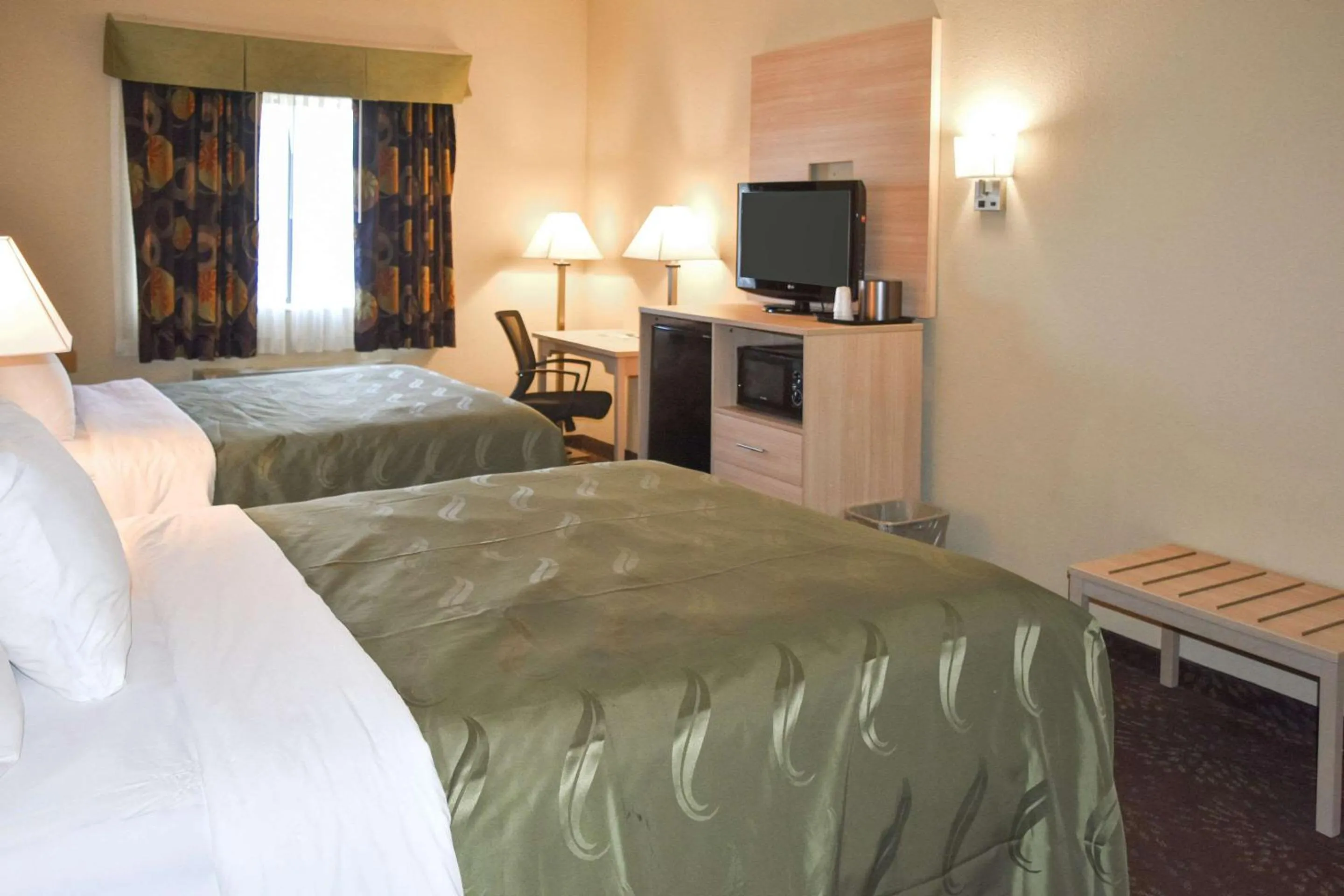 Bedroom, Bed in Quality Inn & Suites Brooks Louisville South