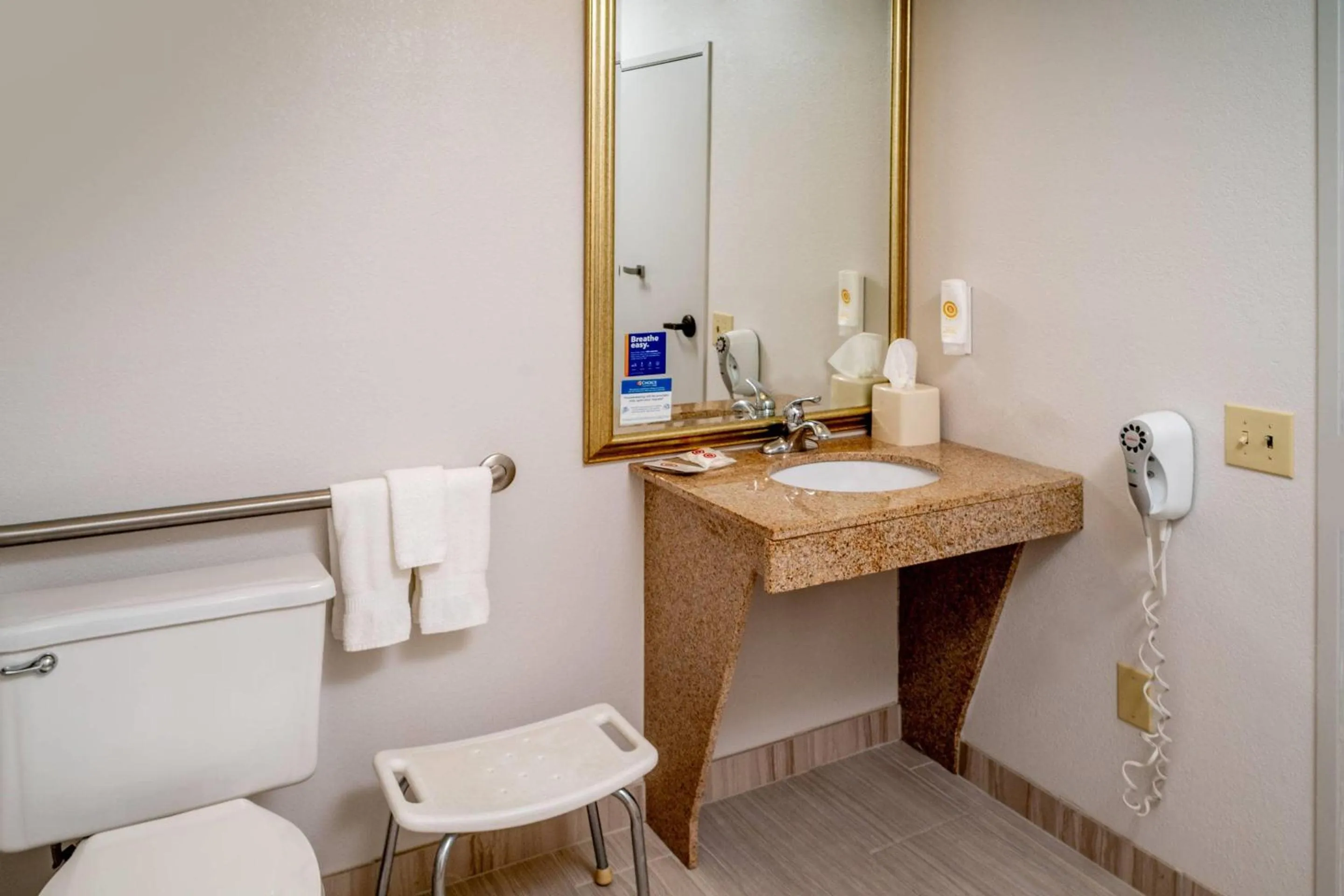 Bedroom in Comfort Suites Prestonsburg West