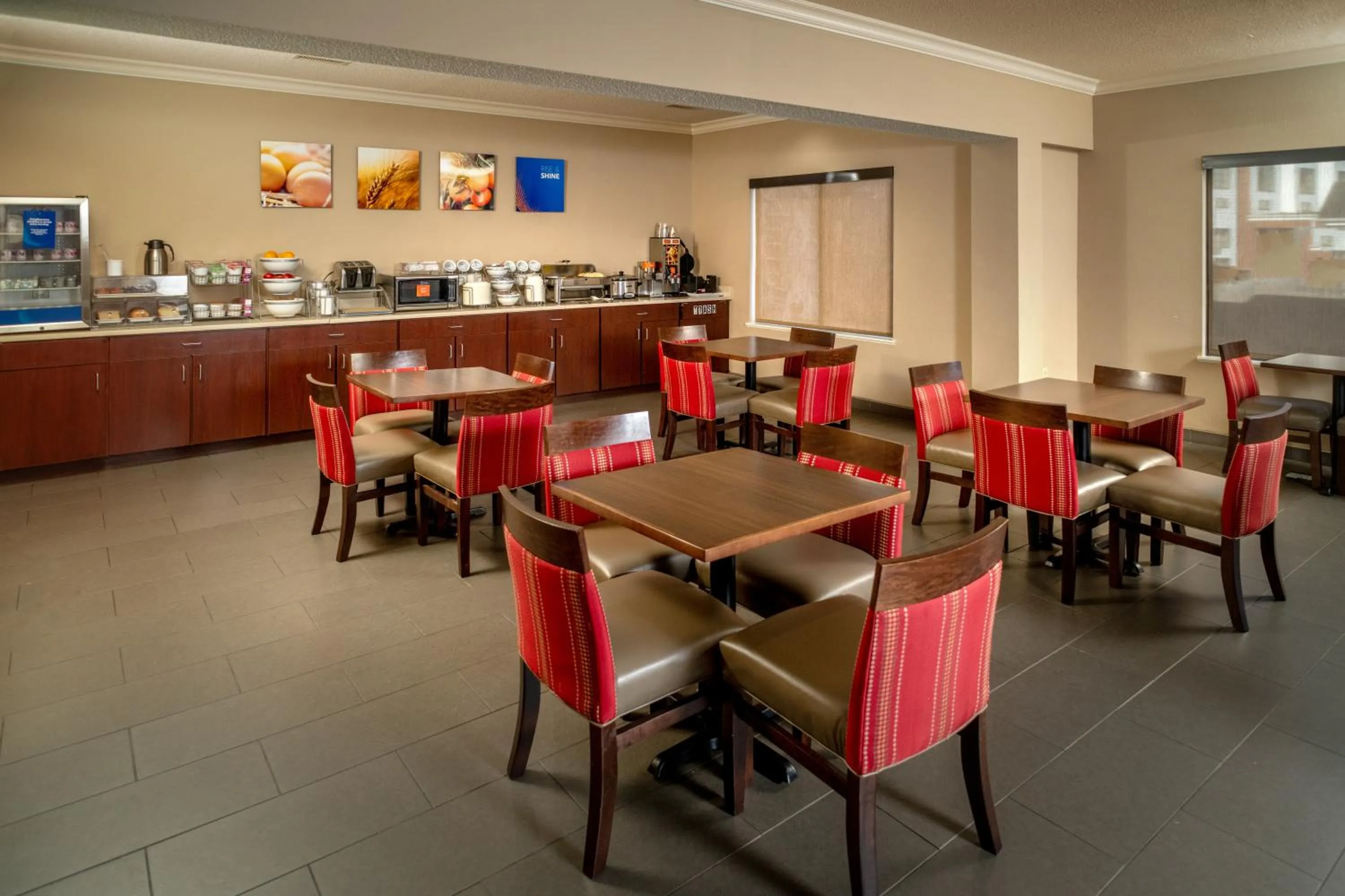 Breakfast in Comfort Suites Prestonsburg West