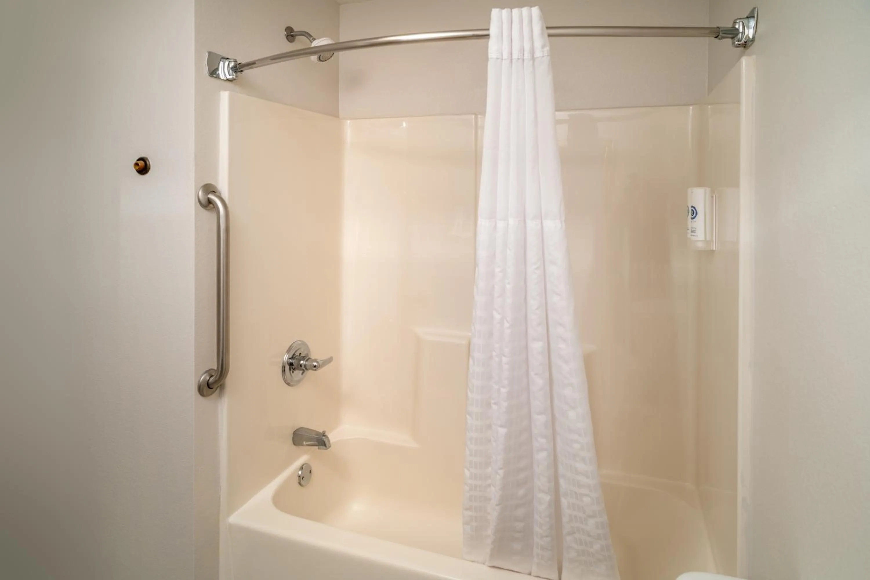 Shower in Comfort Suites Prestonsburg West