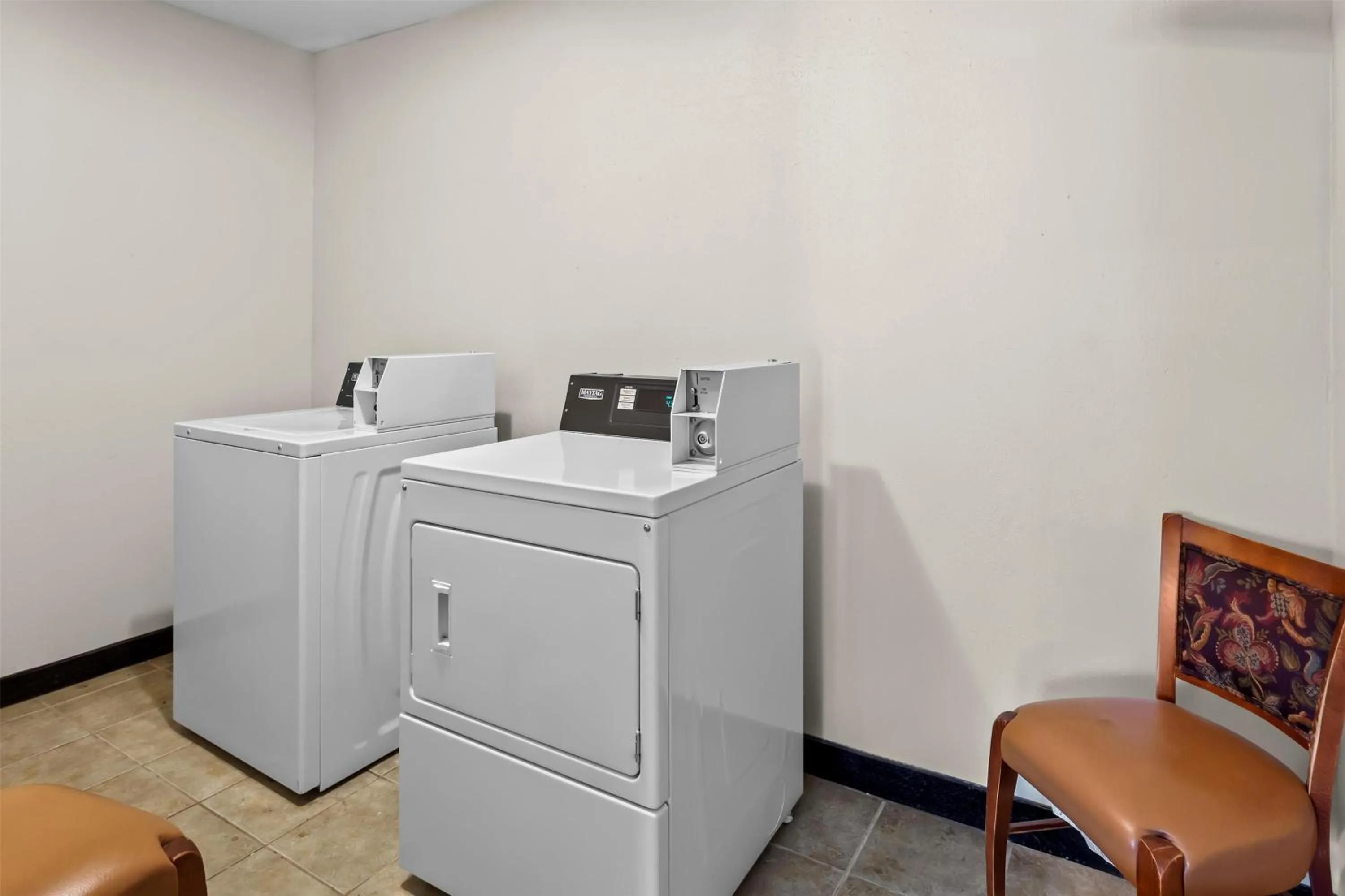 Property building in Americas Best Value Inn Grayson