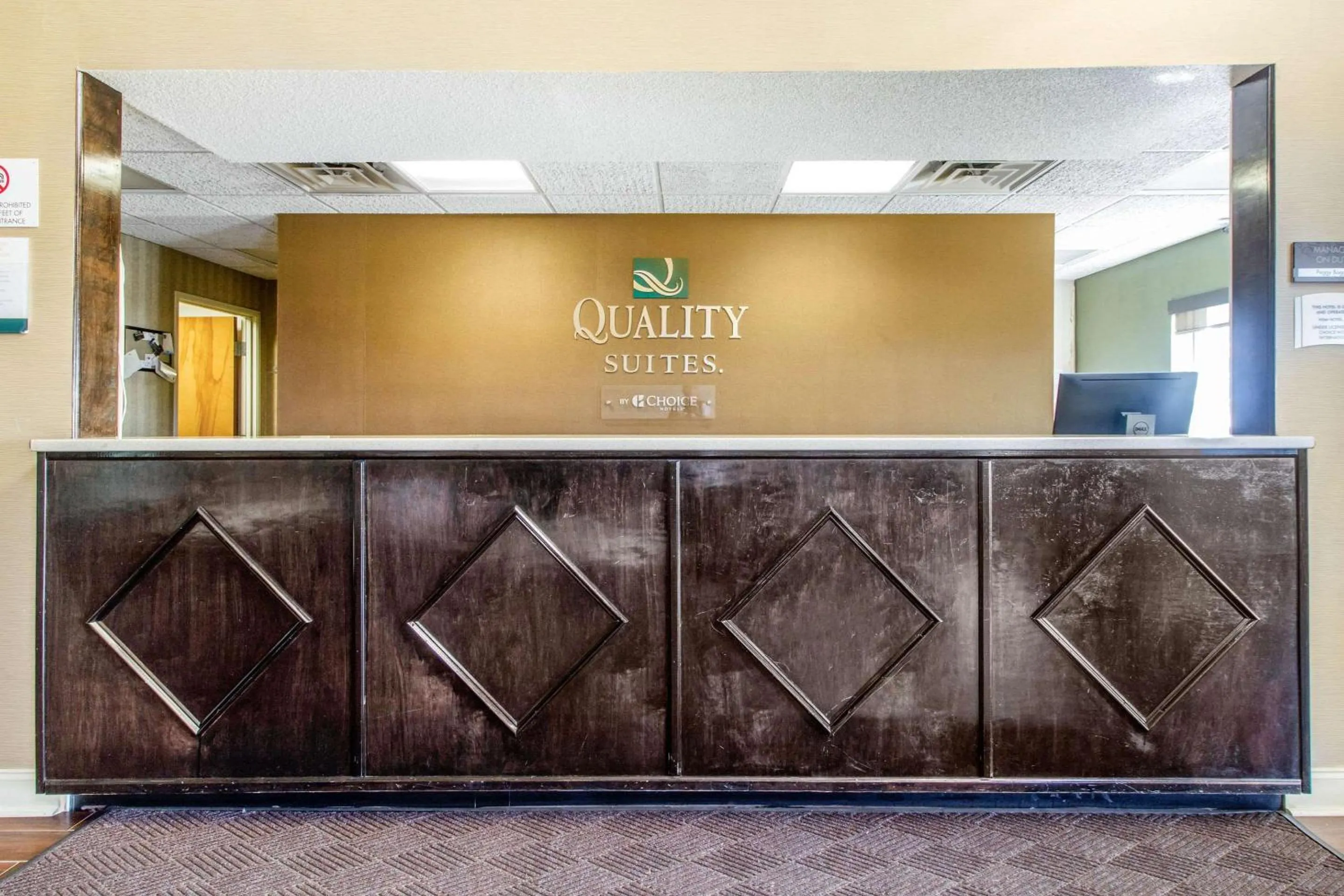Lobby or reception in Quality Suites Corbin North