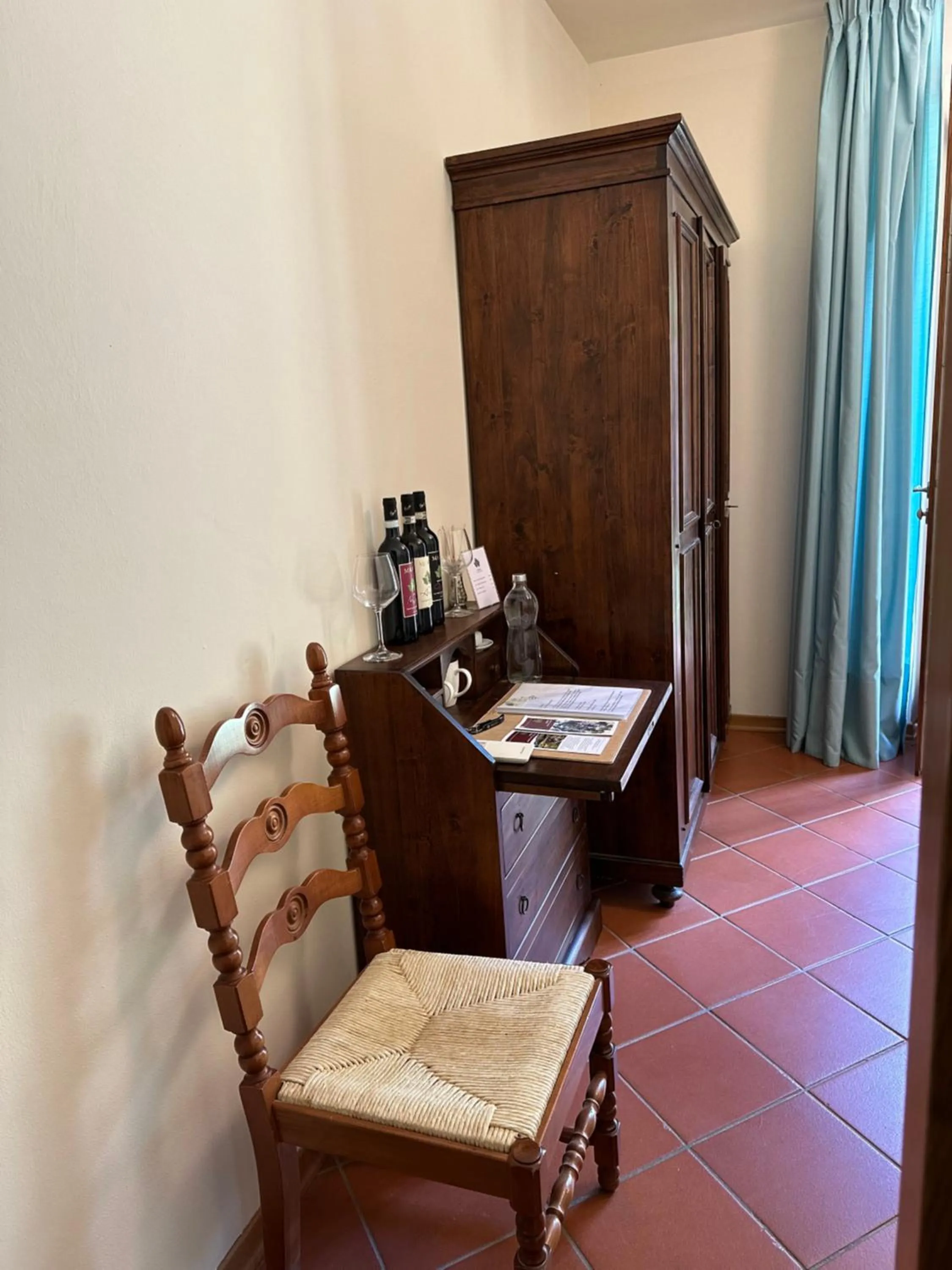 The Grapevine by MANVI