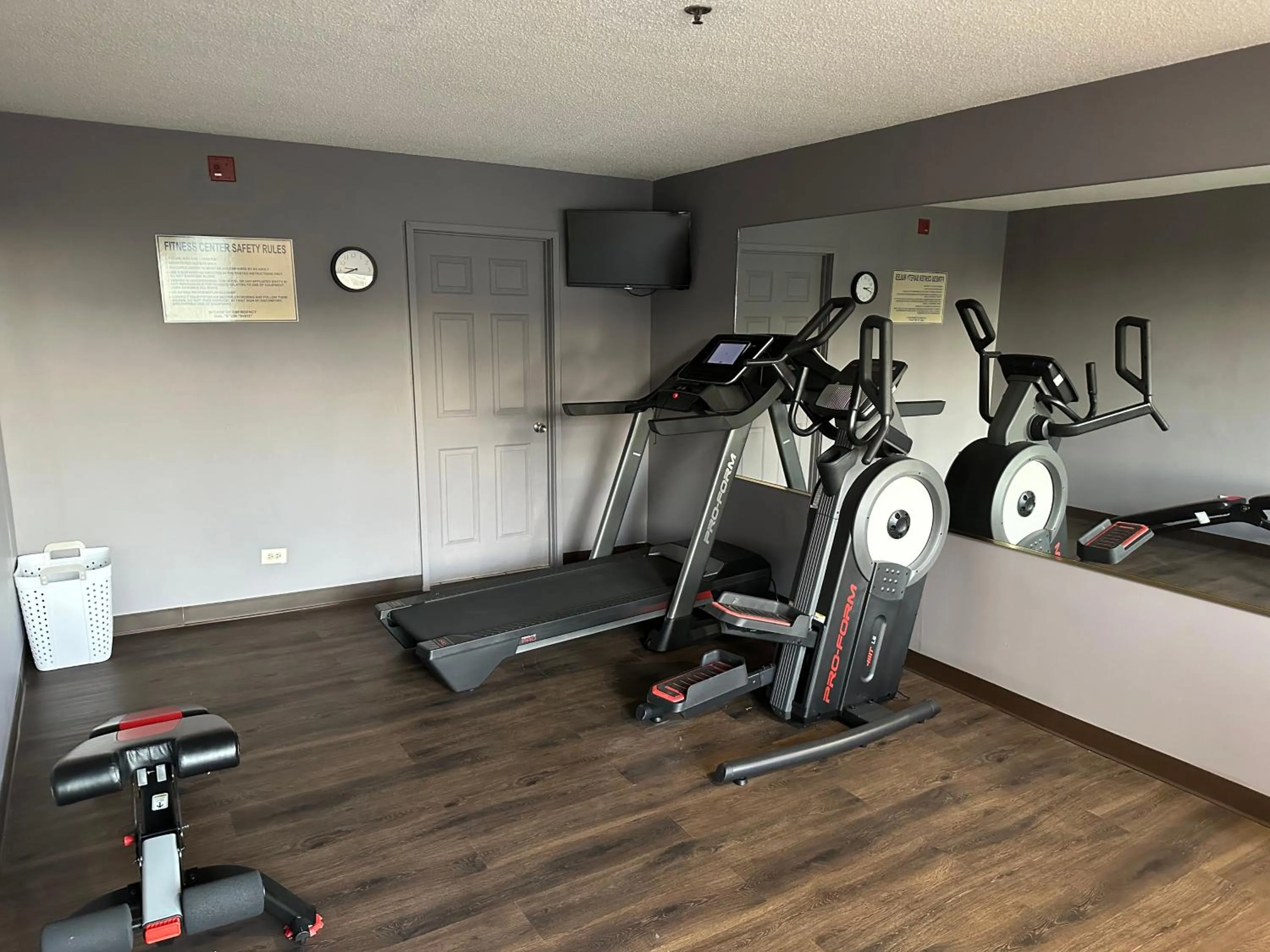 Fitness centre/facilities in Quality Inn