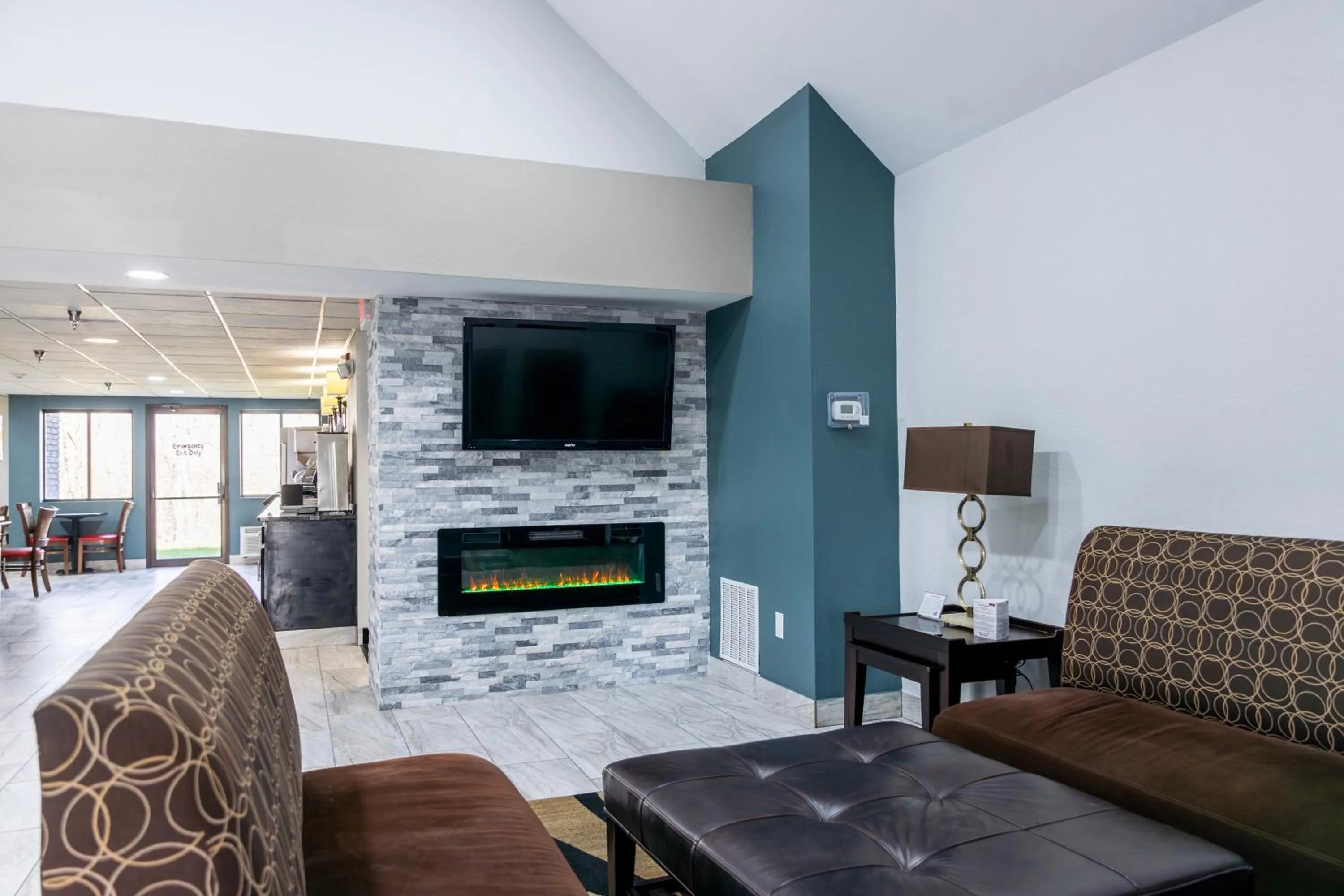 Seating area in Quality Inn Carrollton