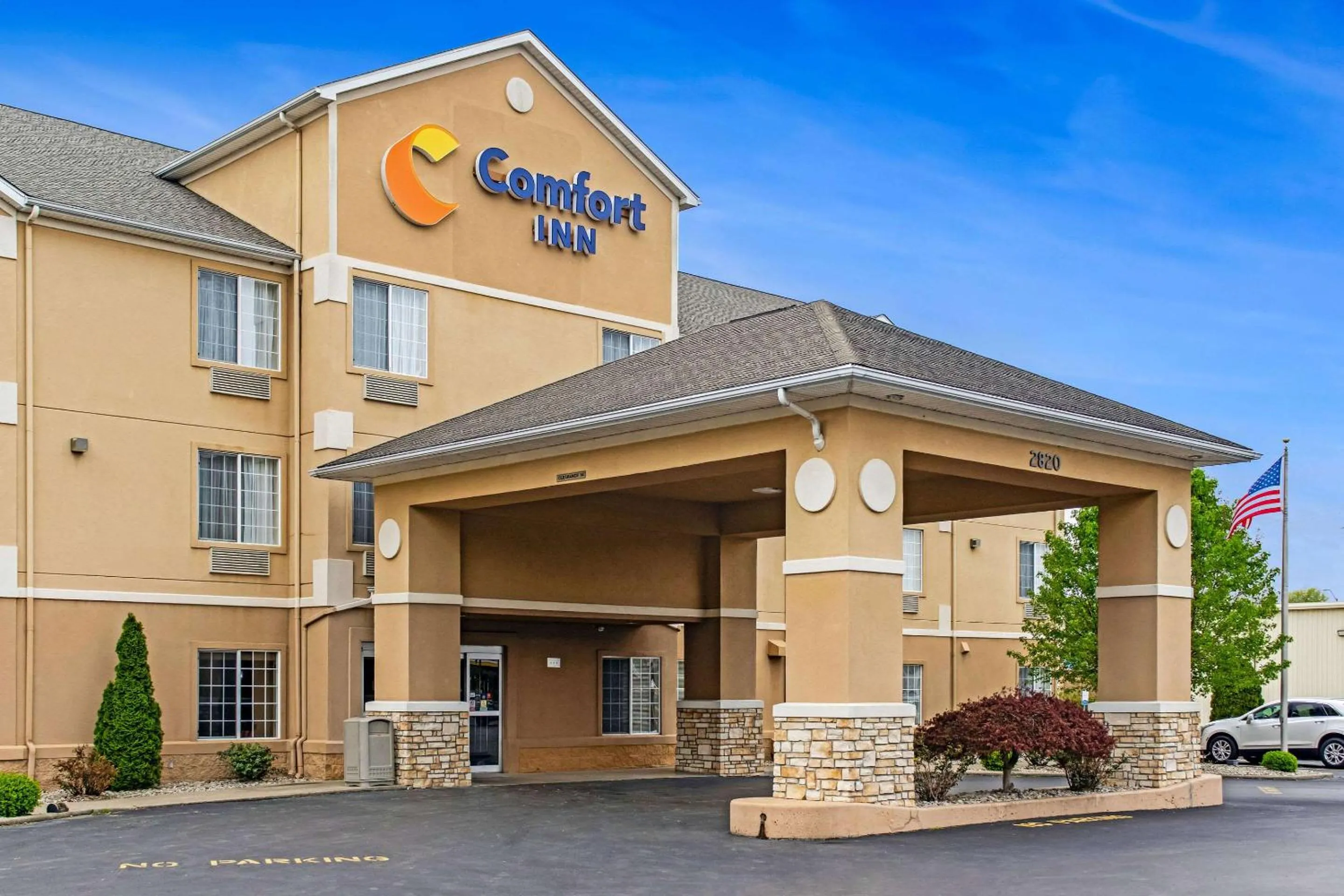 Property building in Comfort Inn Henderson - Evansville South
