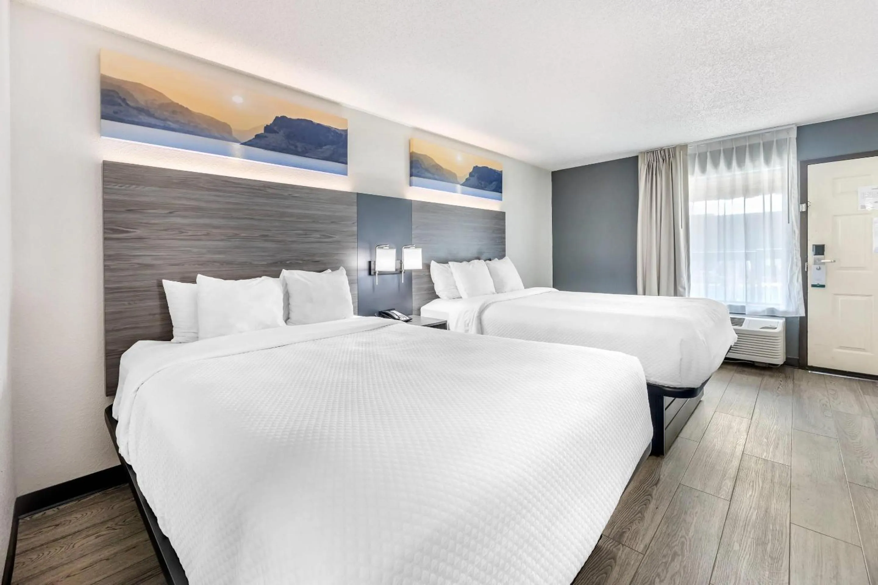 Bedroom, Bed in Quality Inn Glasgow