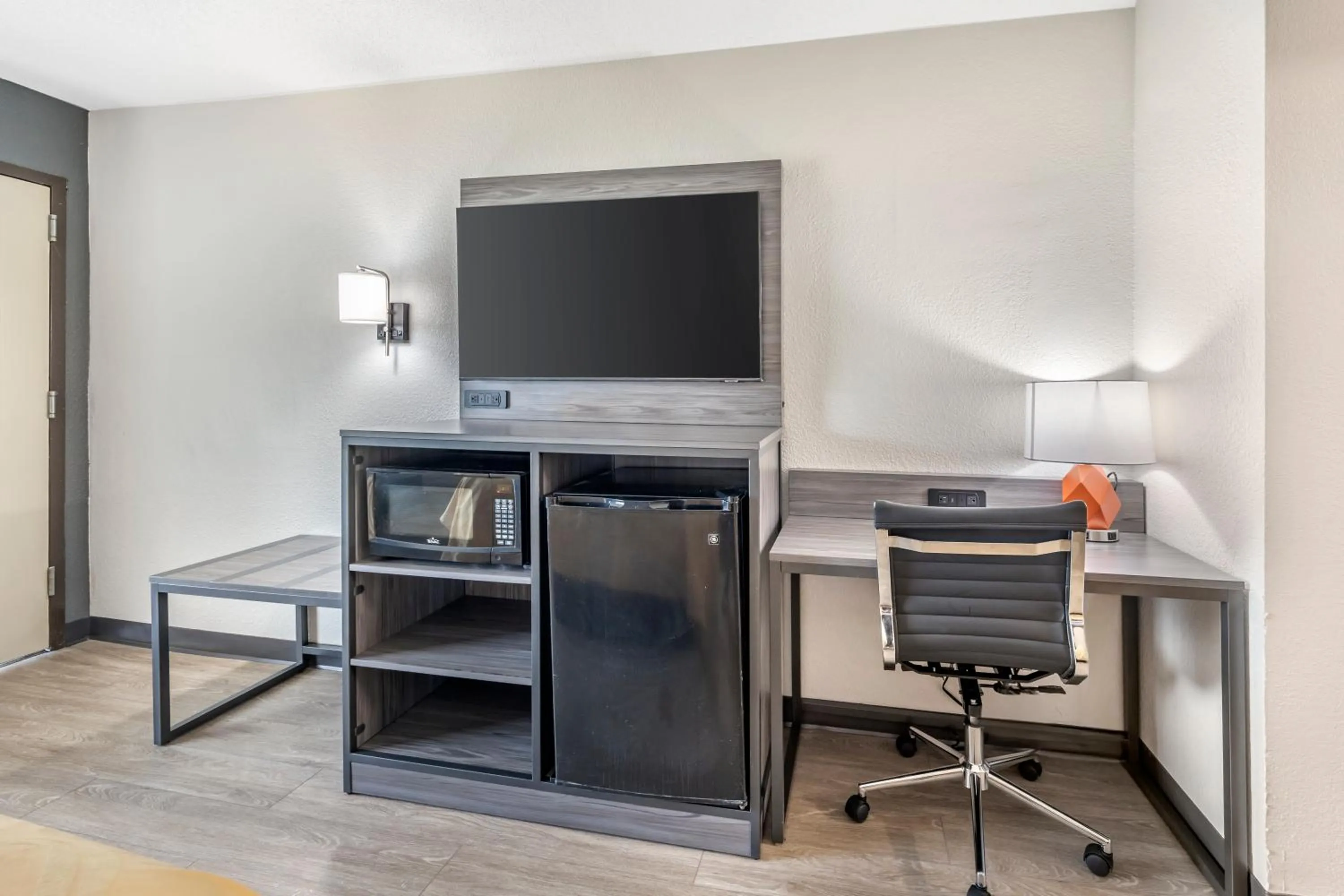 TV and multimedia in Quality Inn Glasgow