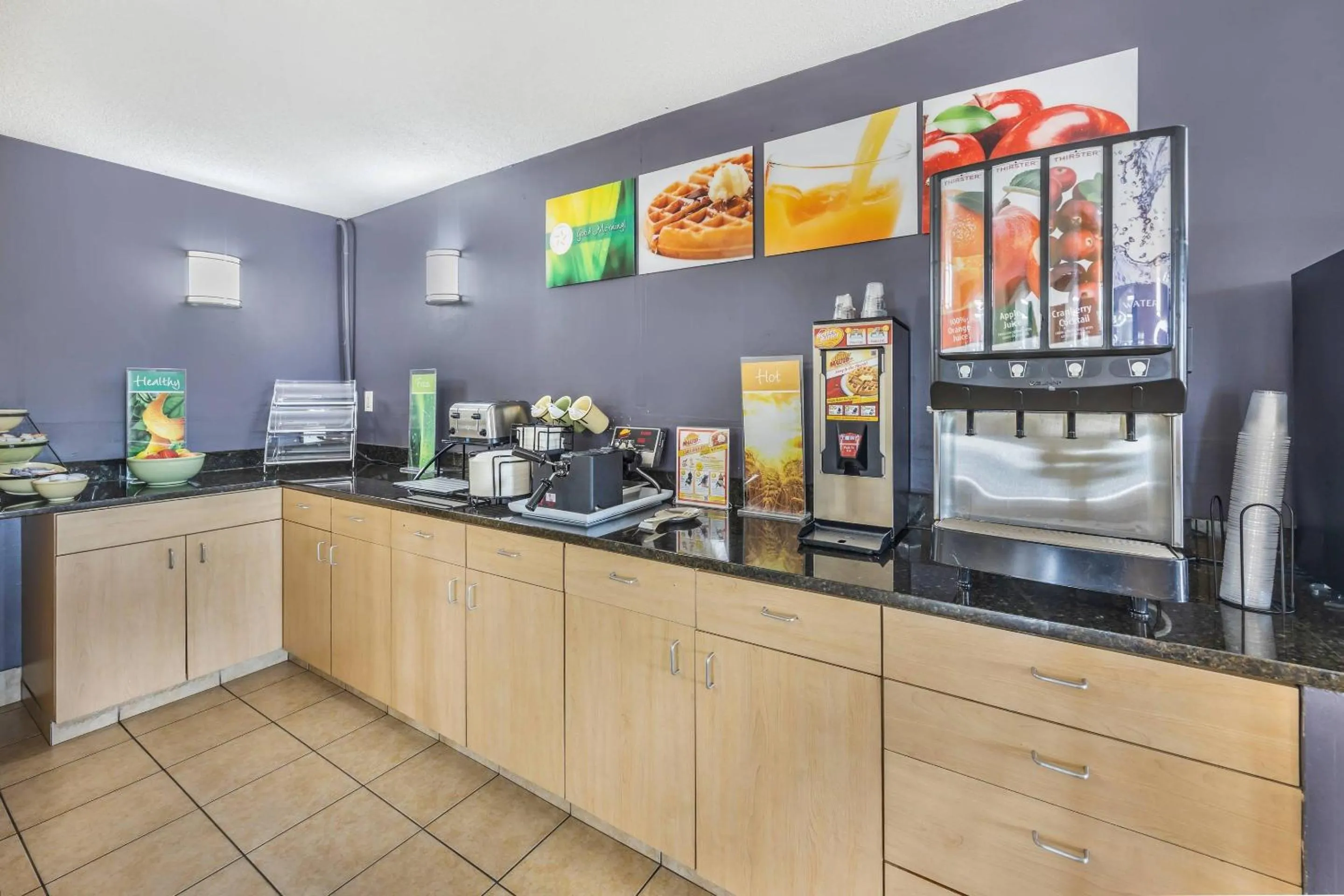 Breakfast in Quality Inn Glasgow