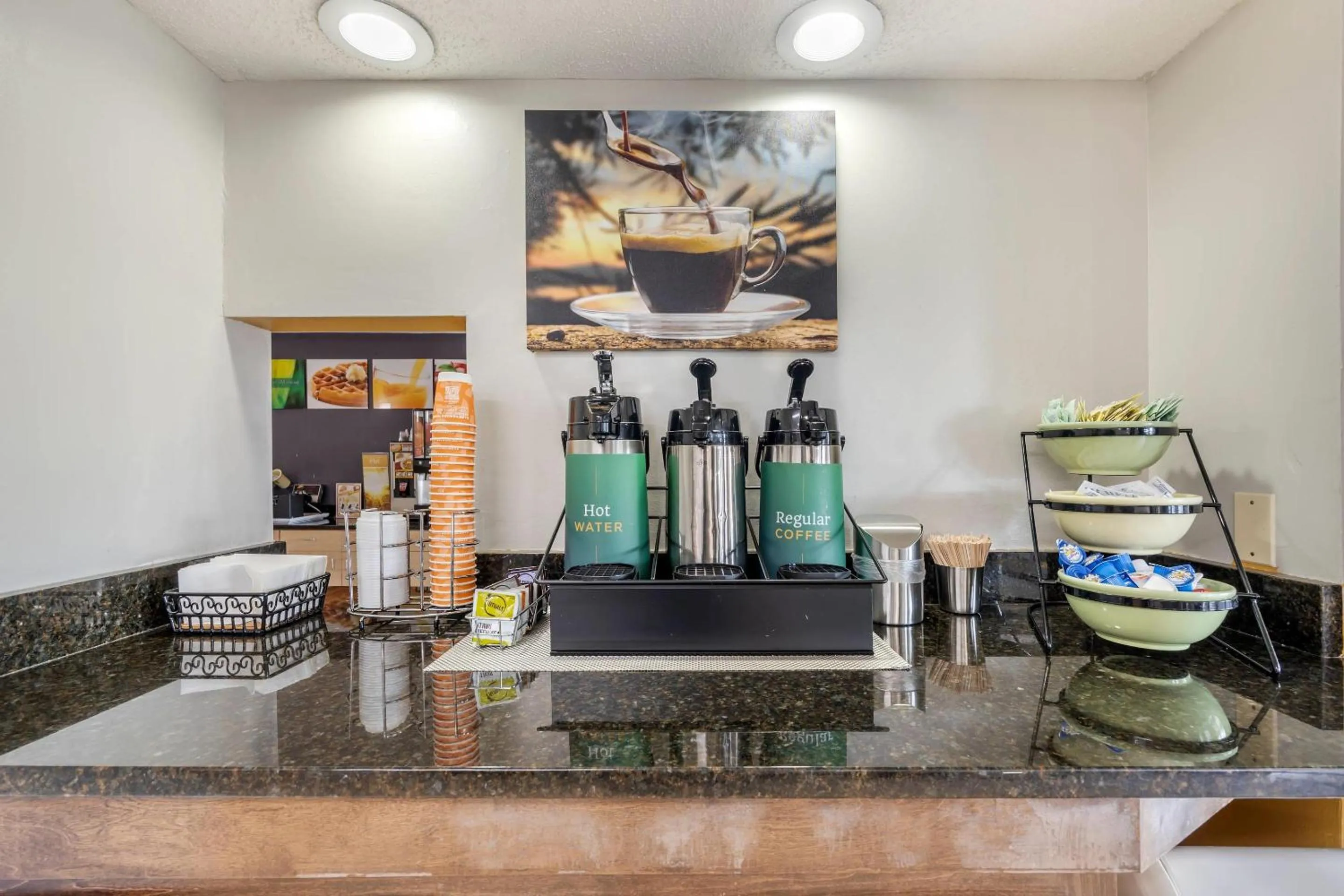 Breakfast in Quality Inn Glasgow