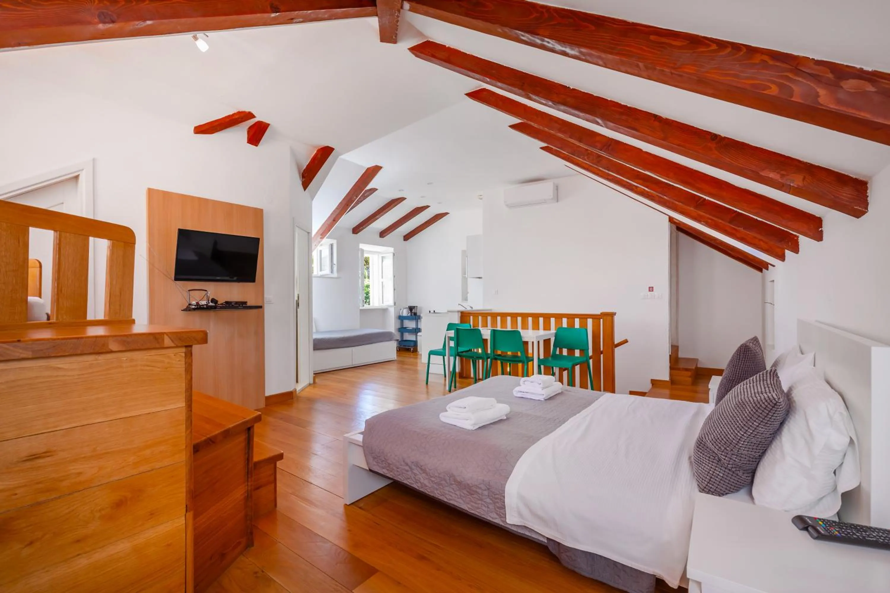Bed in Apartments Feri