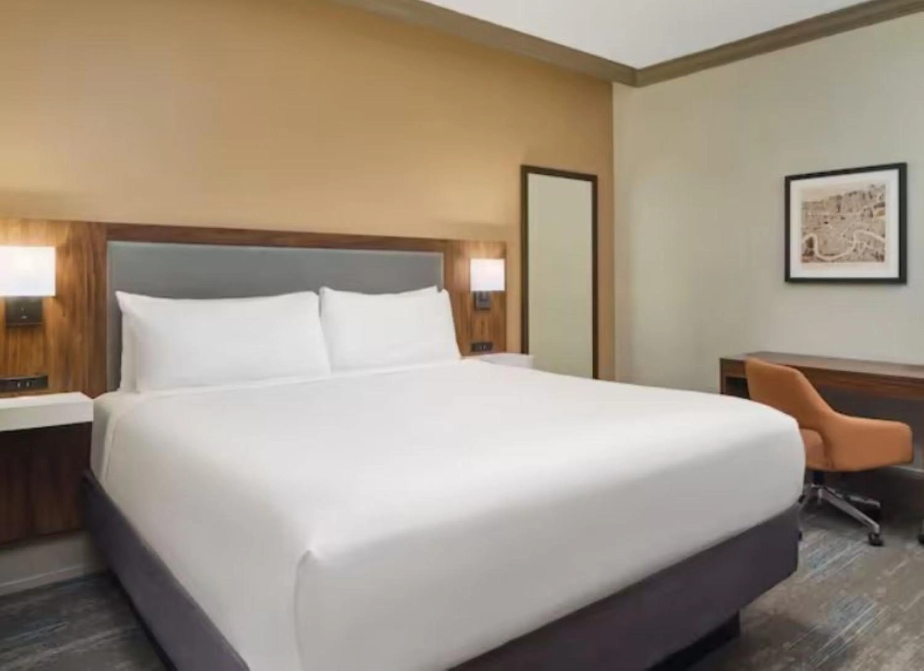 Bed in Hampton Inn & Suites New Orleans Canal St. French Quarter