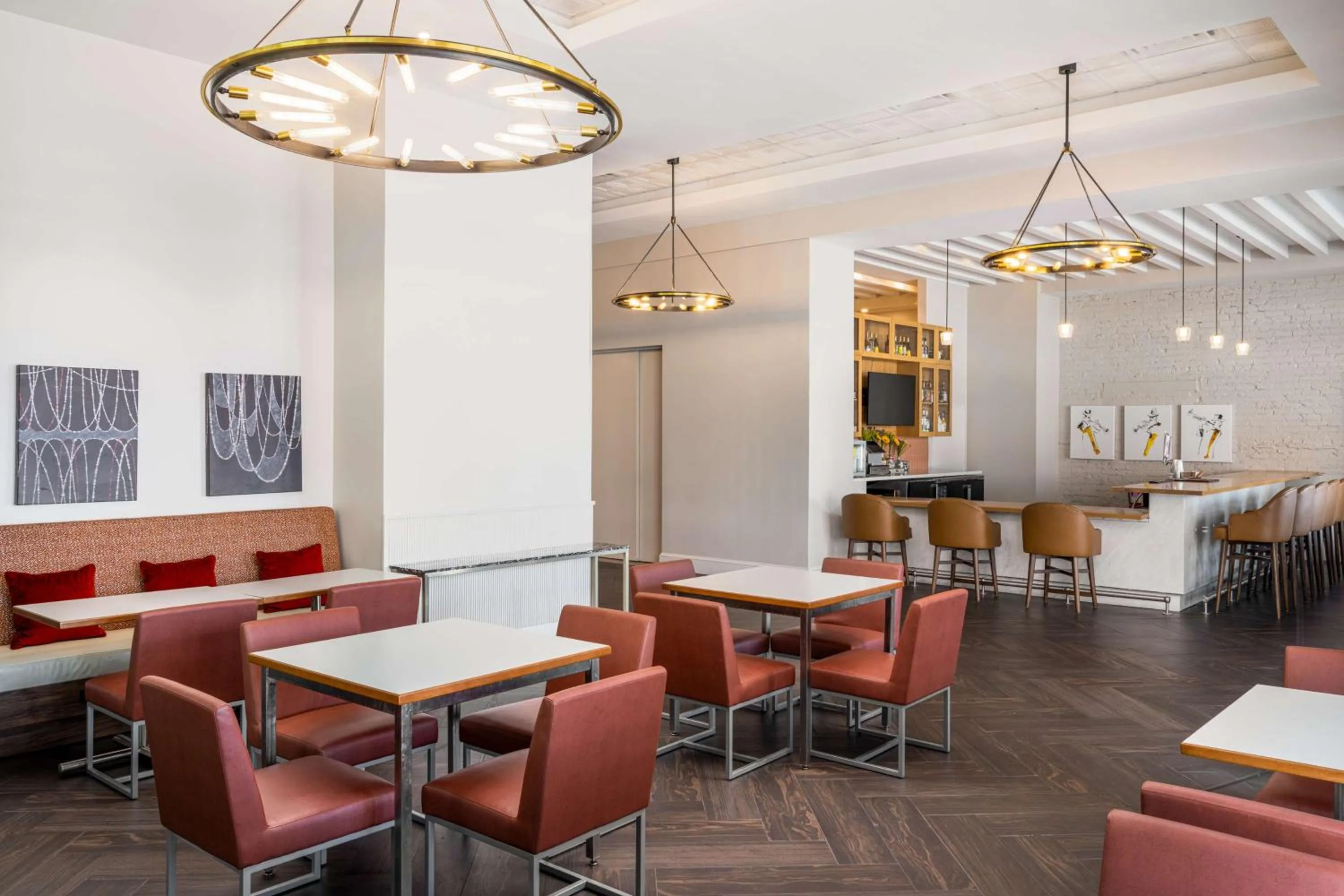 Breakfast in Hampton Inn & Suites New Orleans Canal St. French Quarter