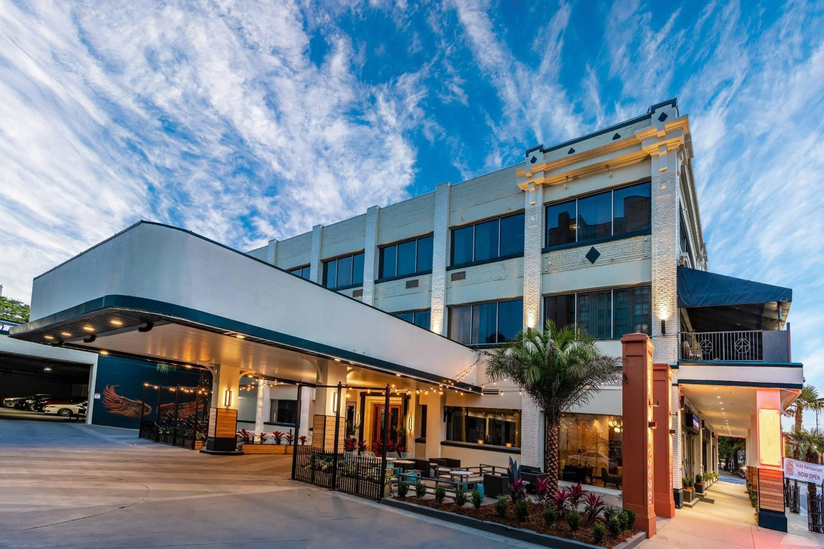 Property building in St Charles Coach House, an Ascend Collection Hotel