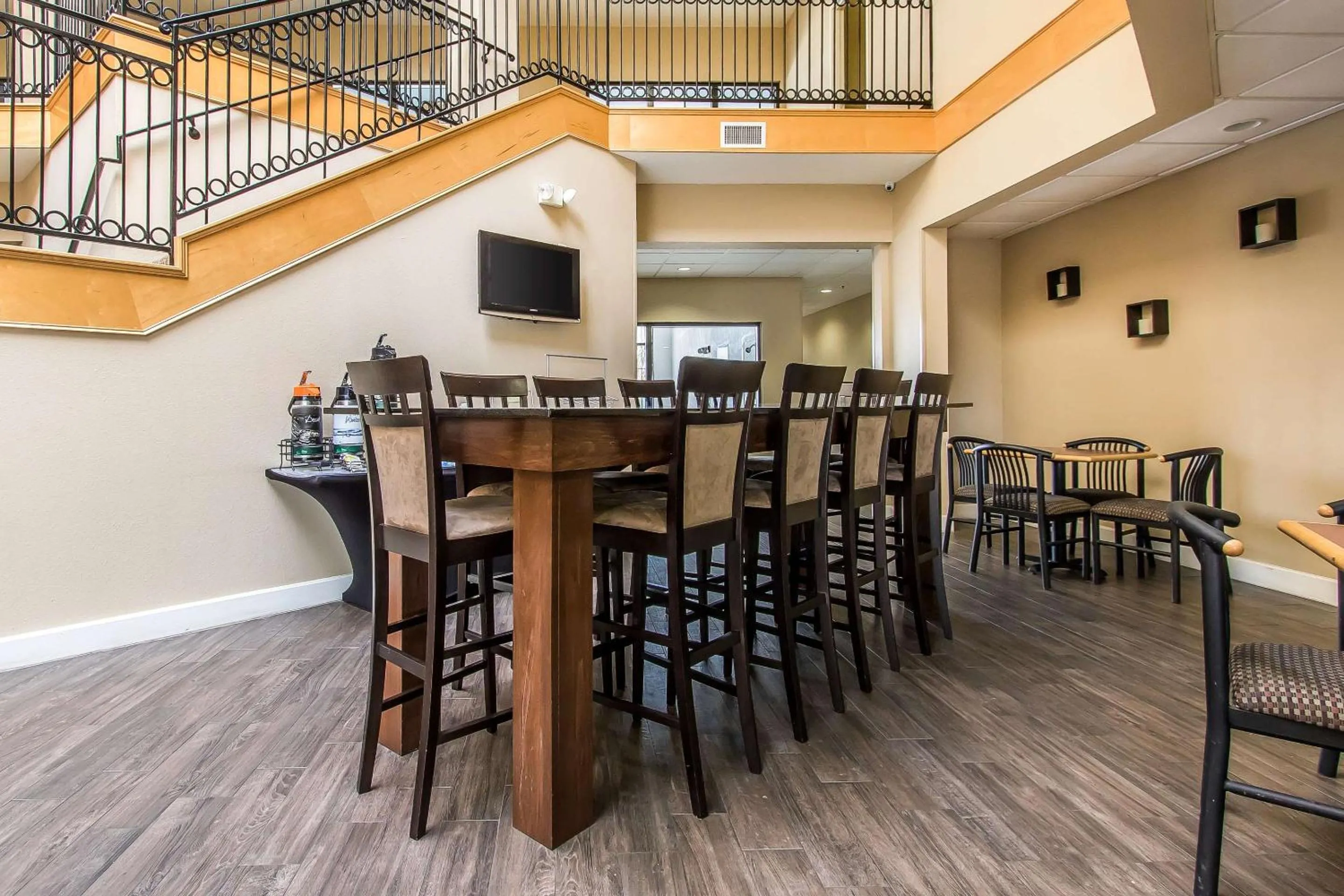 Breakfast in Quality Suites New Iberia