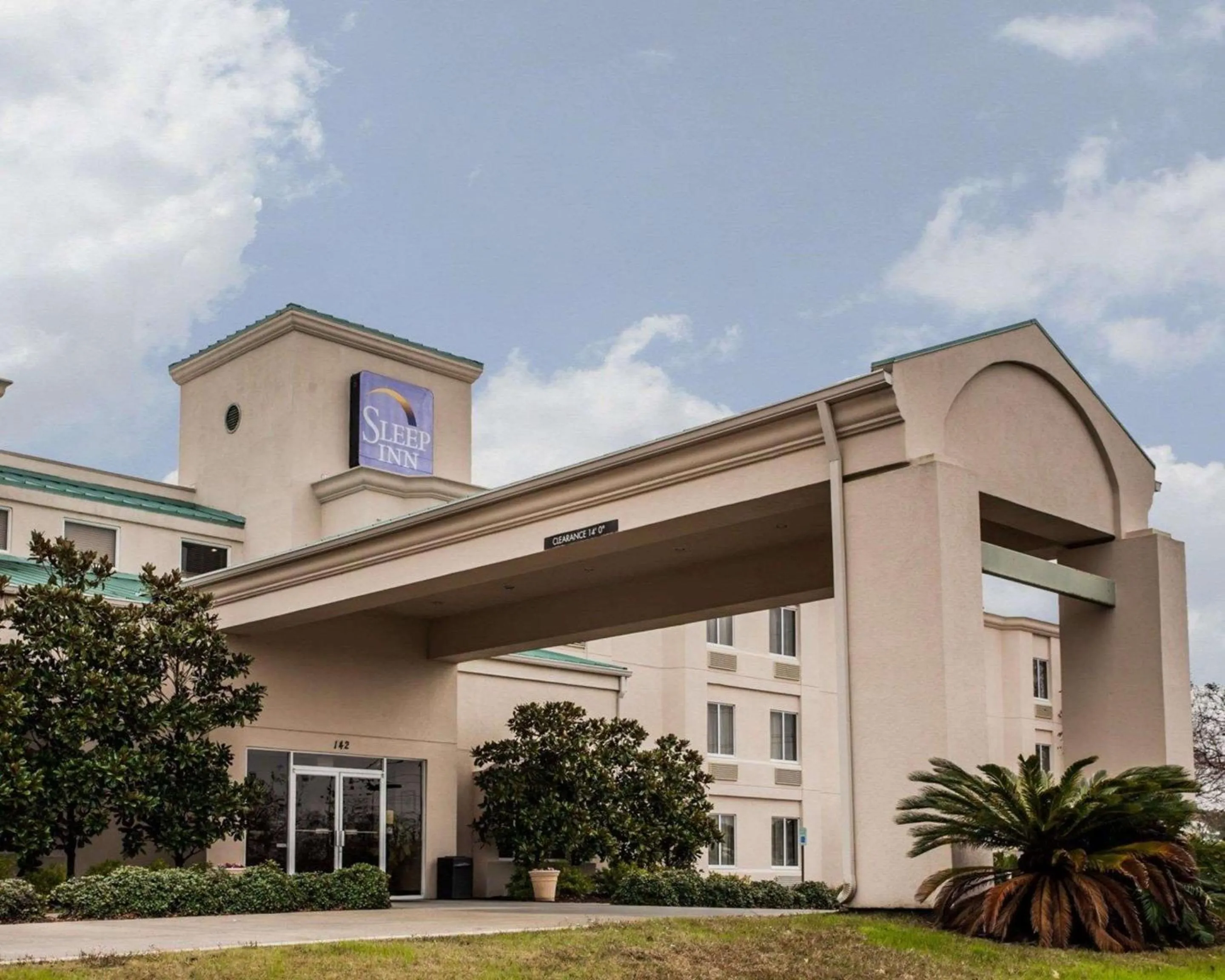 Property building in Sleep Inn Slidell