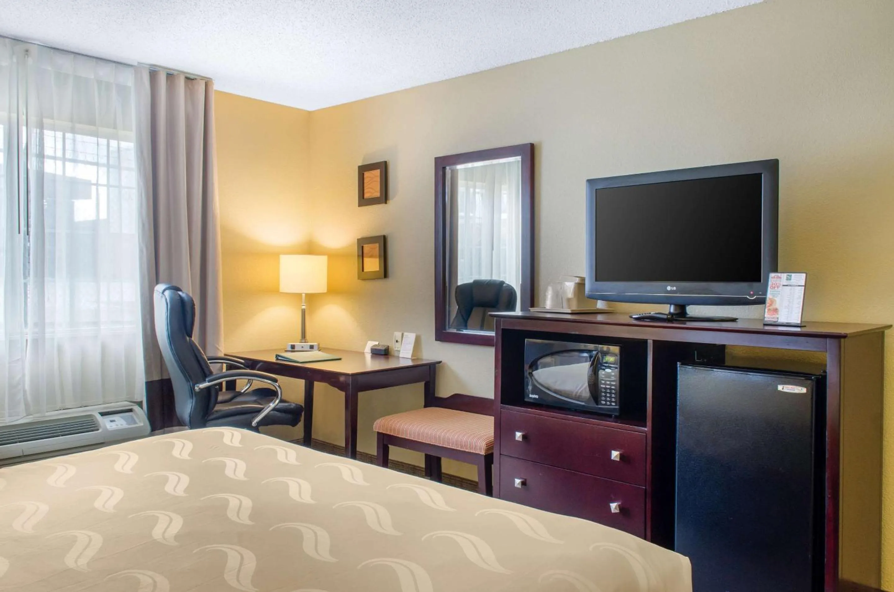 Bedroom, Bed in Quality Inn Ruston