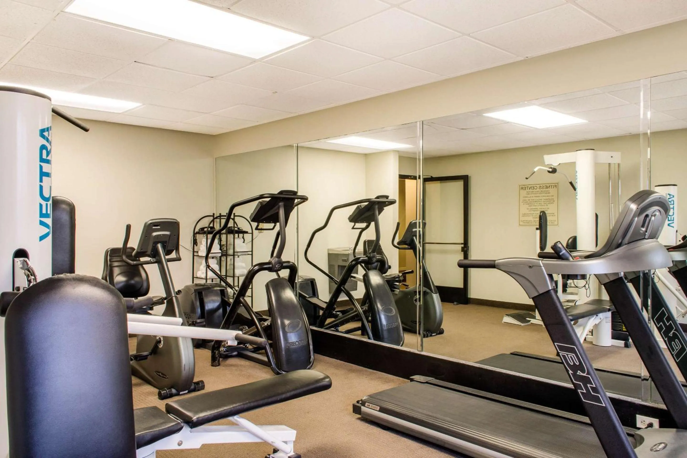 Fitness centre/facilities in Sleep Inn & Suites Metairie - New Orleans West