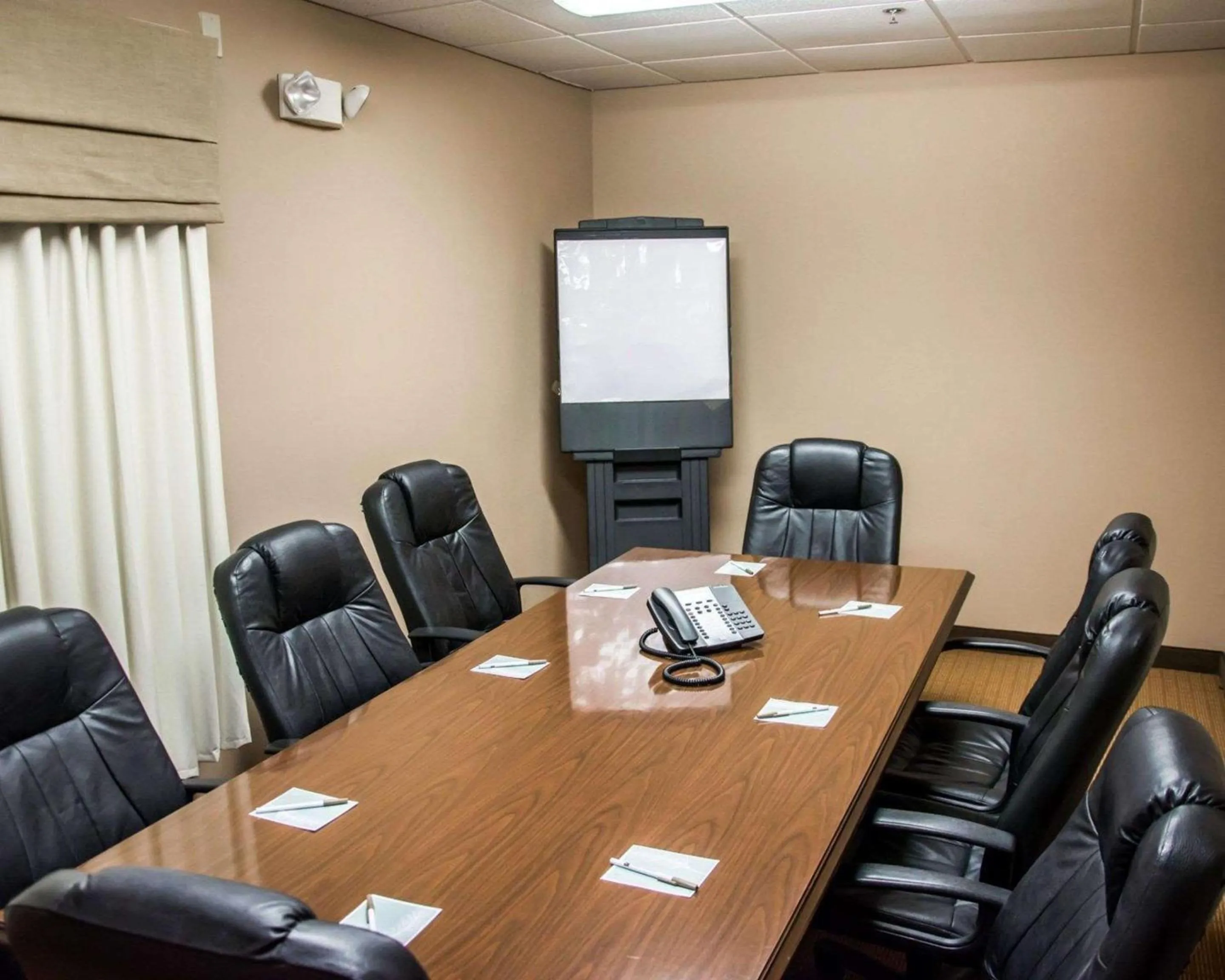 Meeting/conference room in Sleep Inn & Suites Pineville - Alexandria