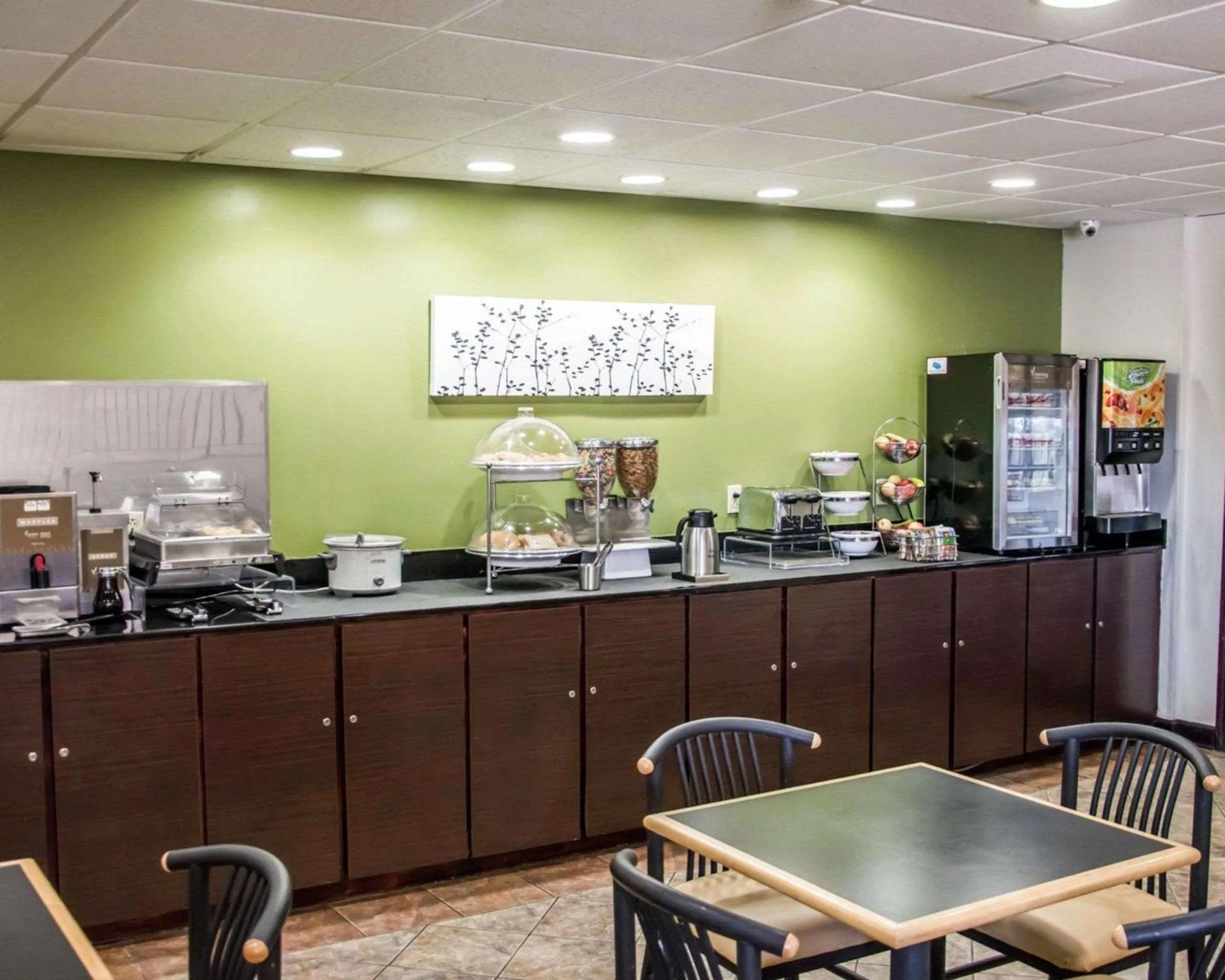 Breakfast in Sleep Inn & Suites Pineville - Alexandria